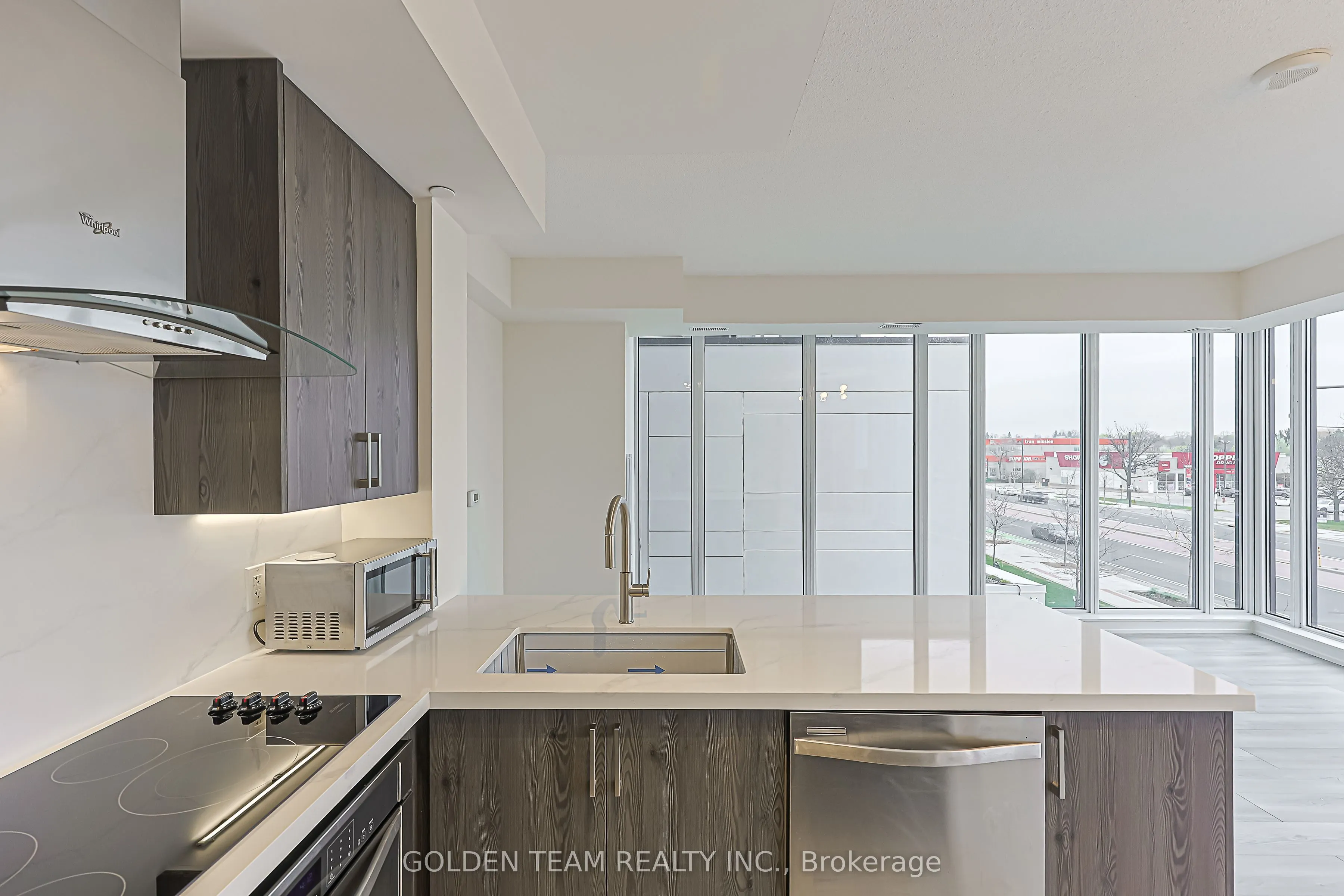 9600 Yonge Street #218B