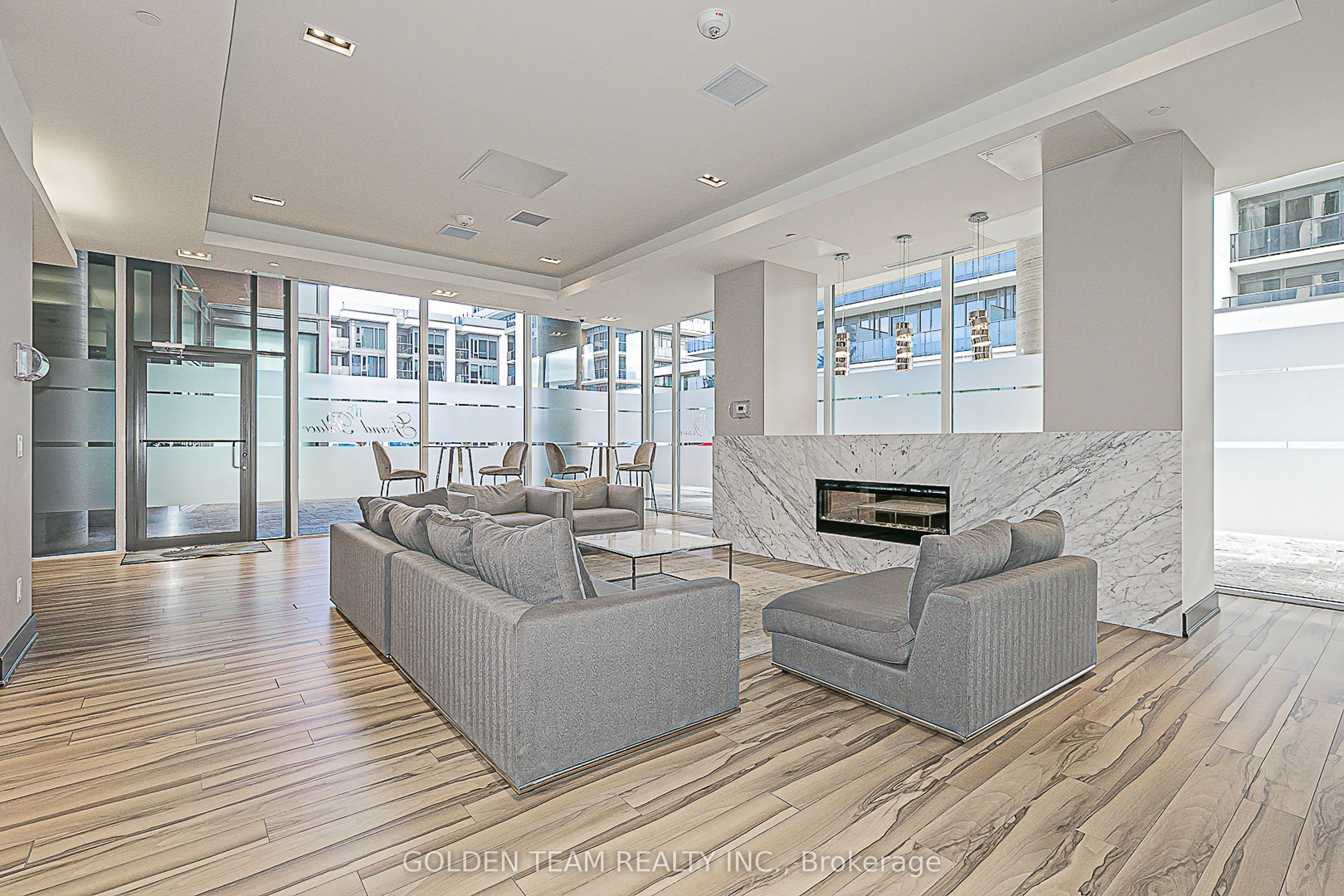 9600 Yonge Street #218B