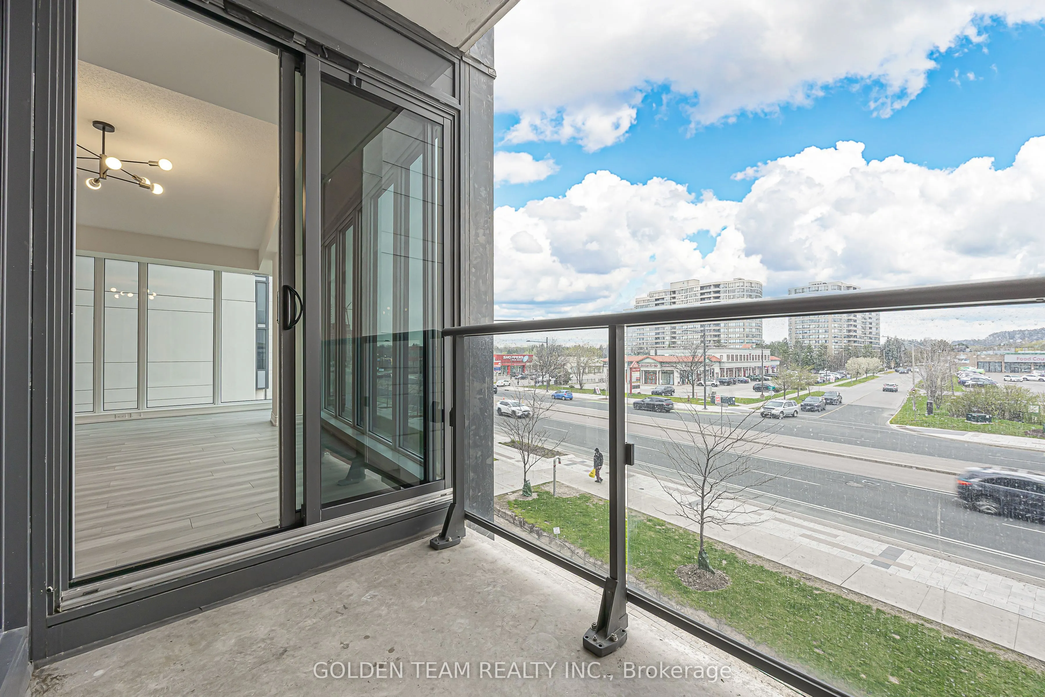 9600 Yonge Street #218B