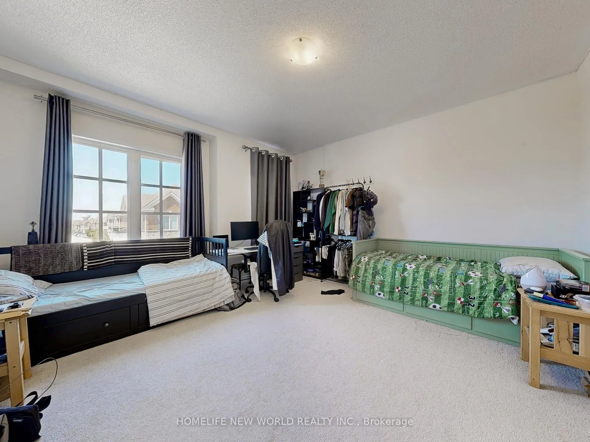 54 Thornapple Lane