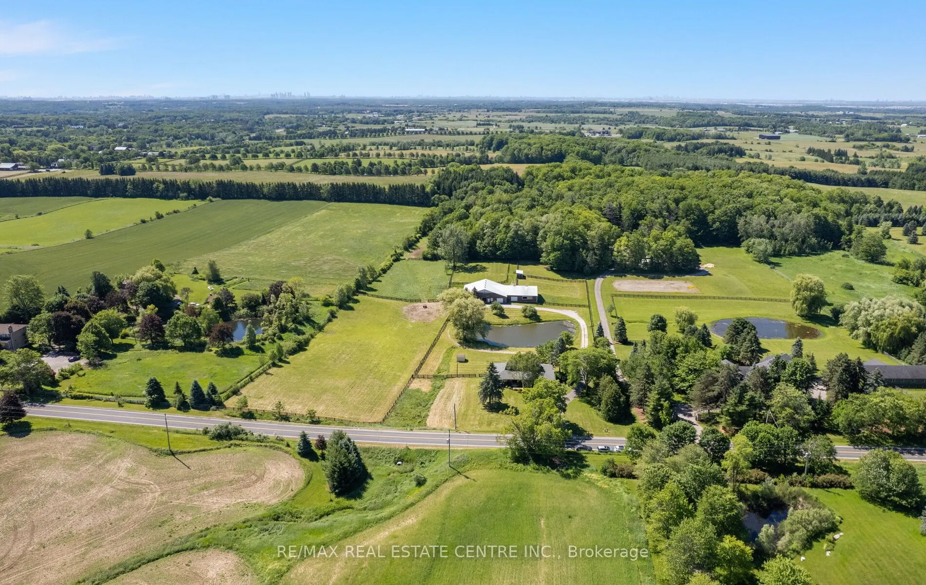 6375 17th Sideroad