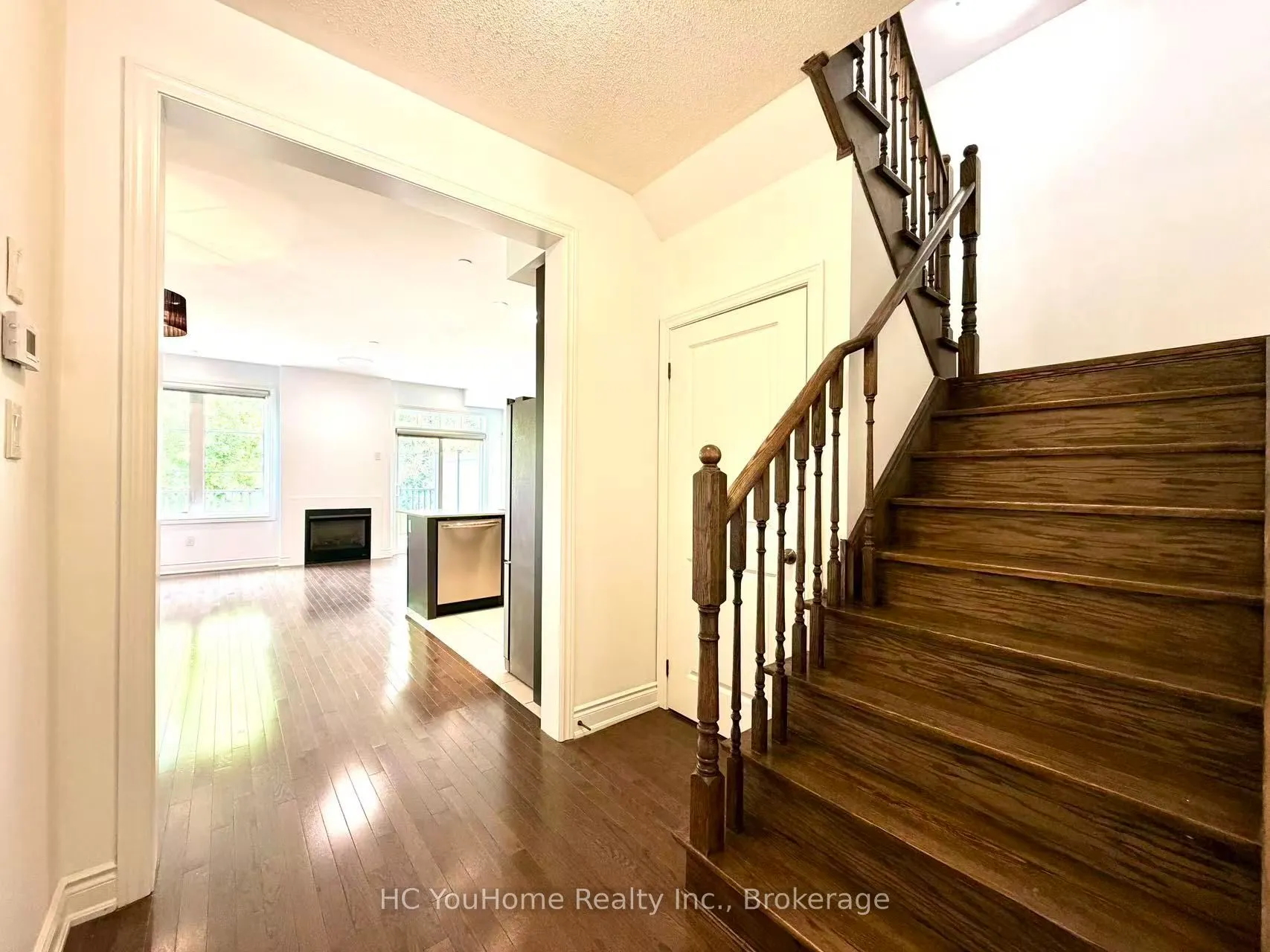 1331 Major Mackenzie Drive W #122