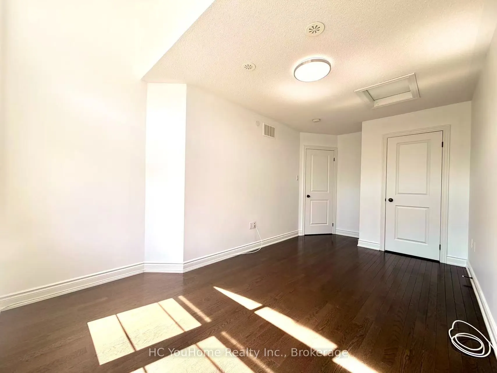 1331 Major Mackenzie Drive W #122