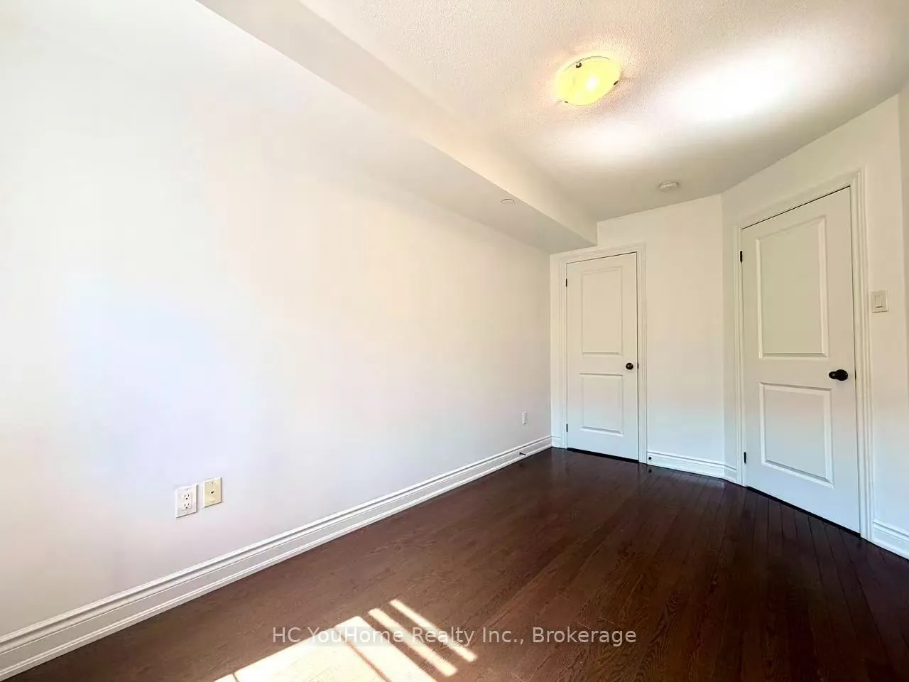 1331 Major Mackenzie Drive W #122