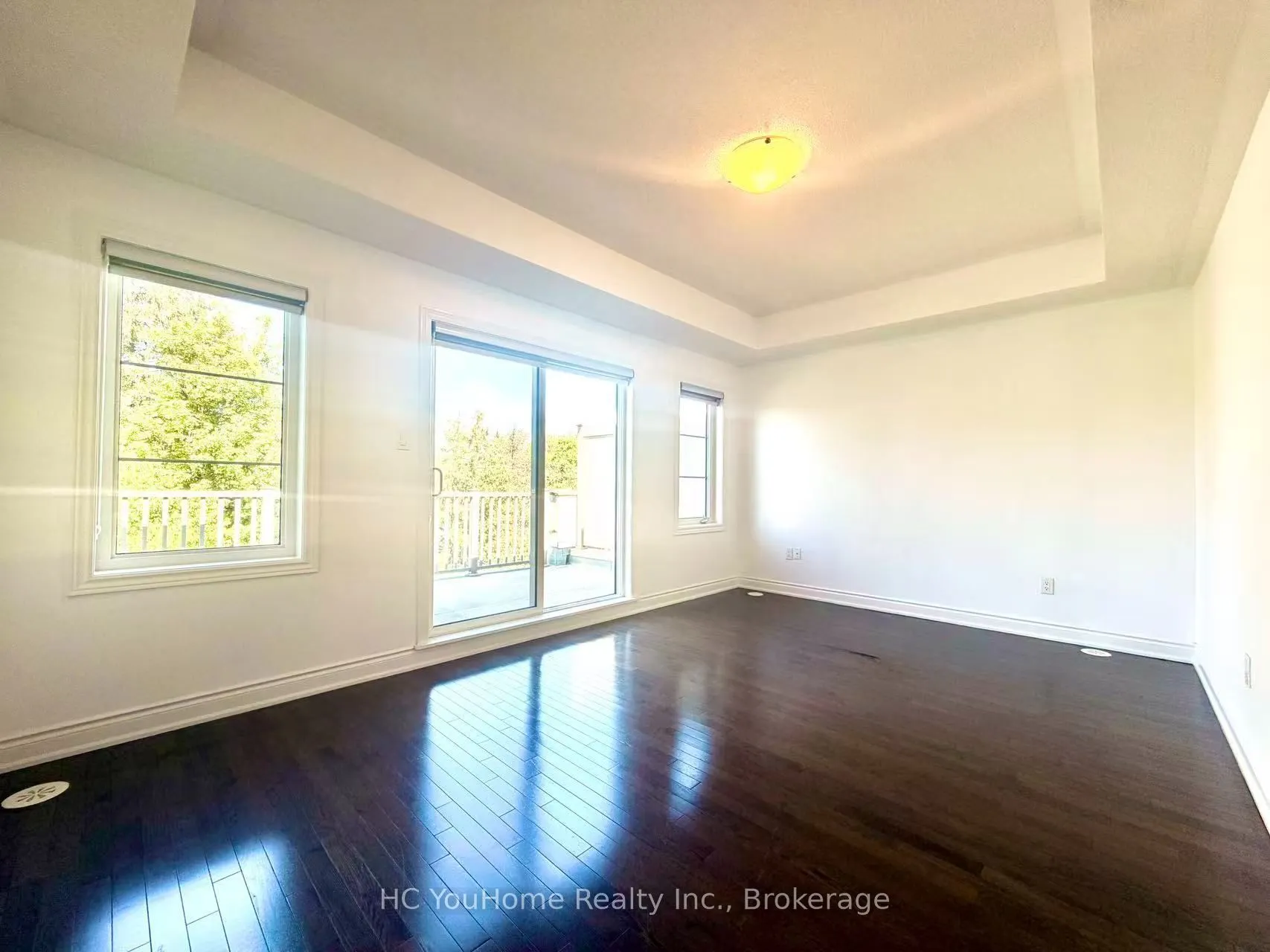1331 Major Mackenzie Drive W #122