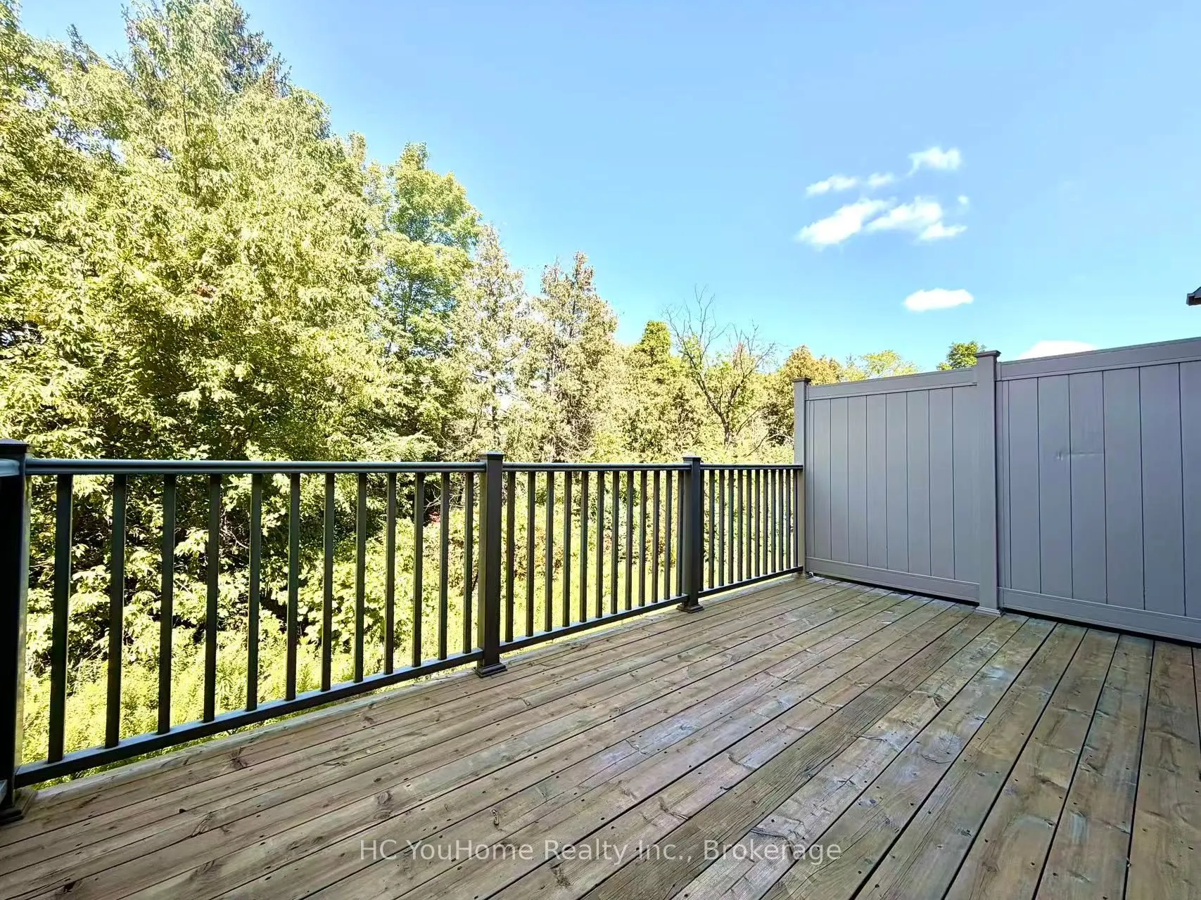 1331 Major Mackenzie Drive W #122