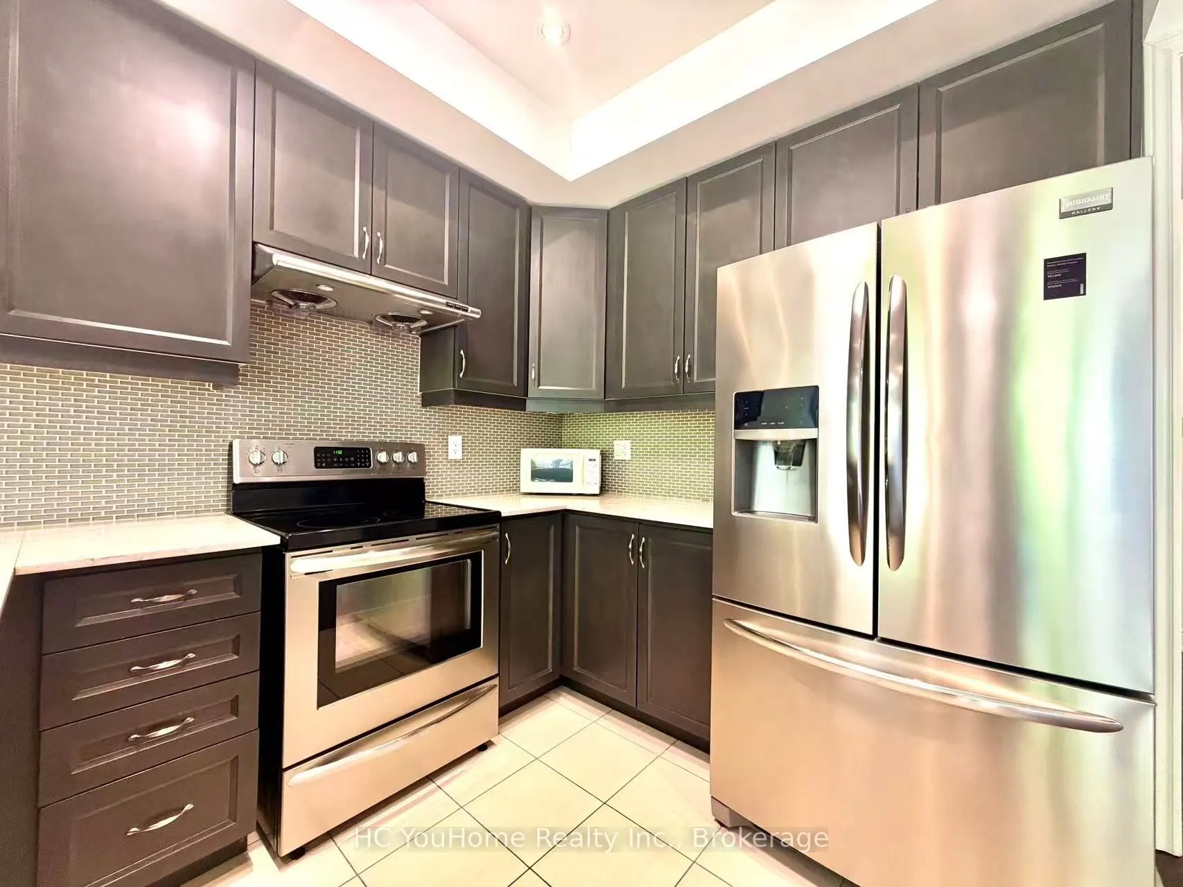 1331 Major Mackenzie Drive W #122