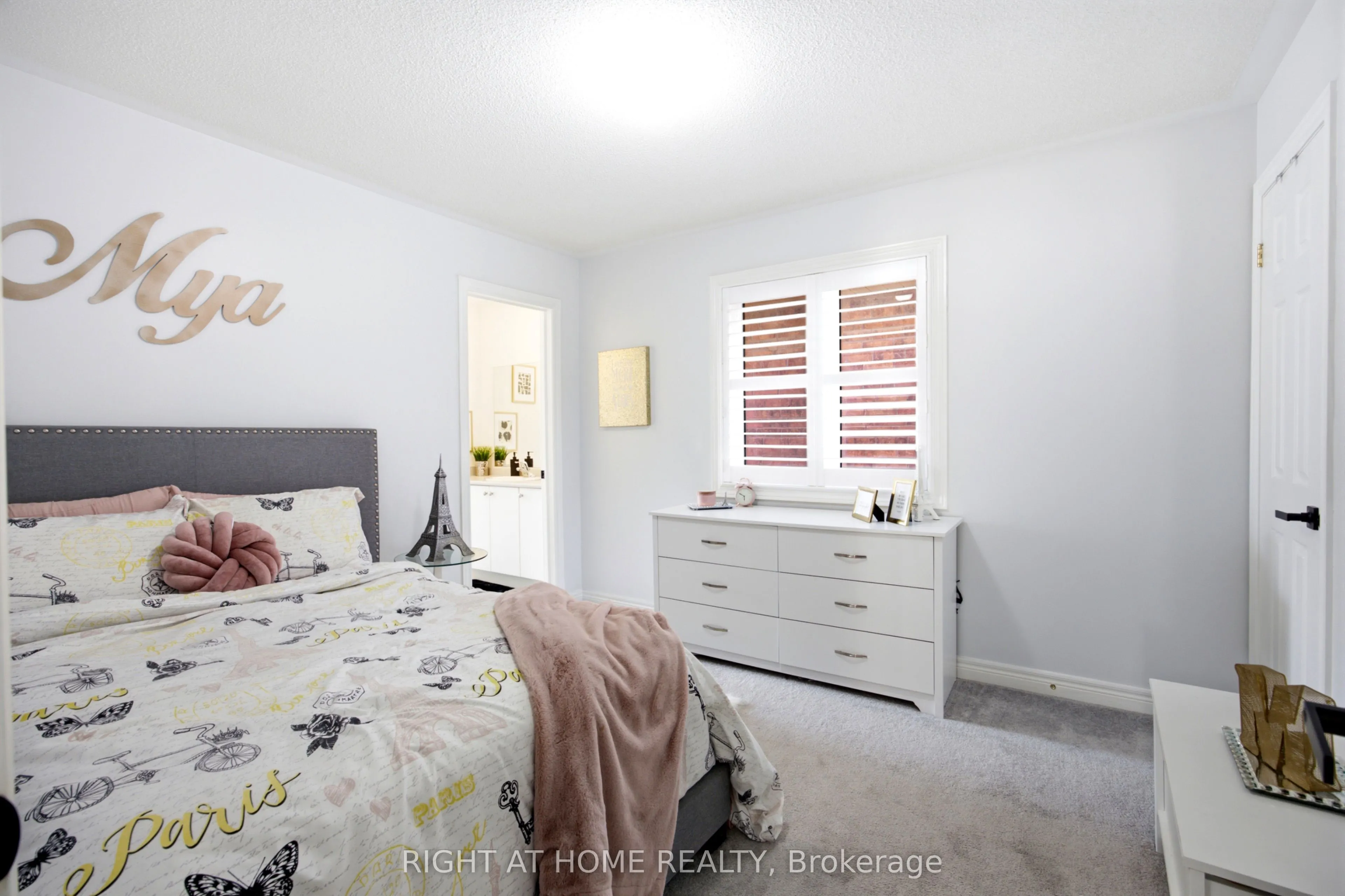 216 Greenwood Road