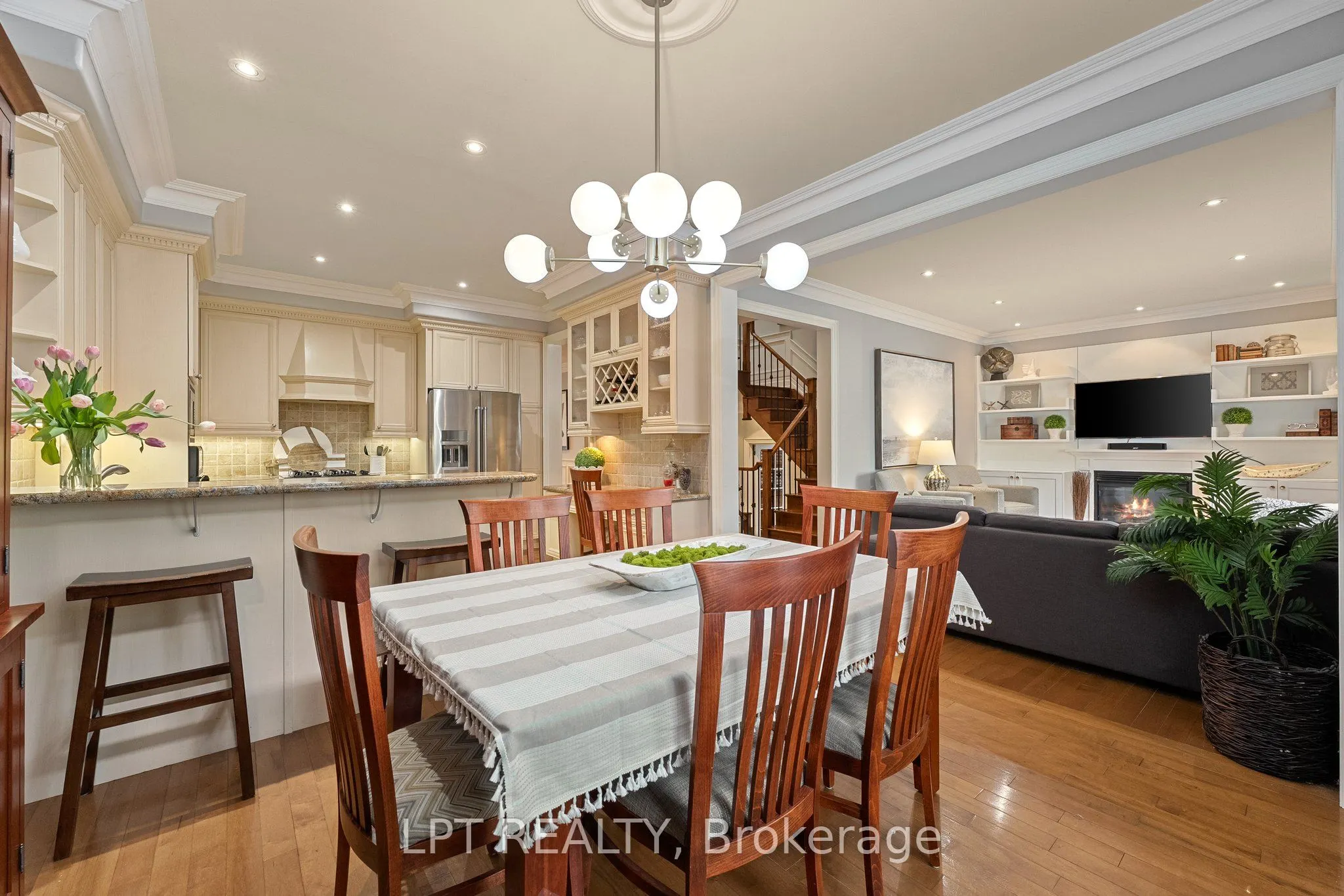 112 Tyler Street