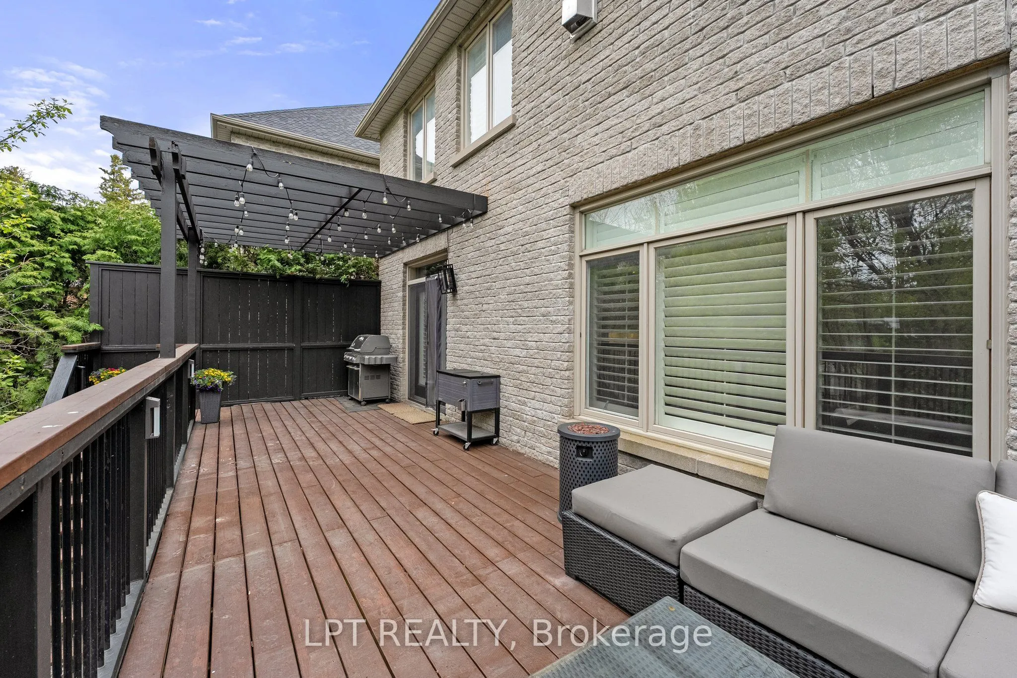 112 Tyler Street
