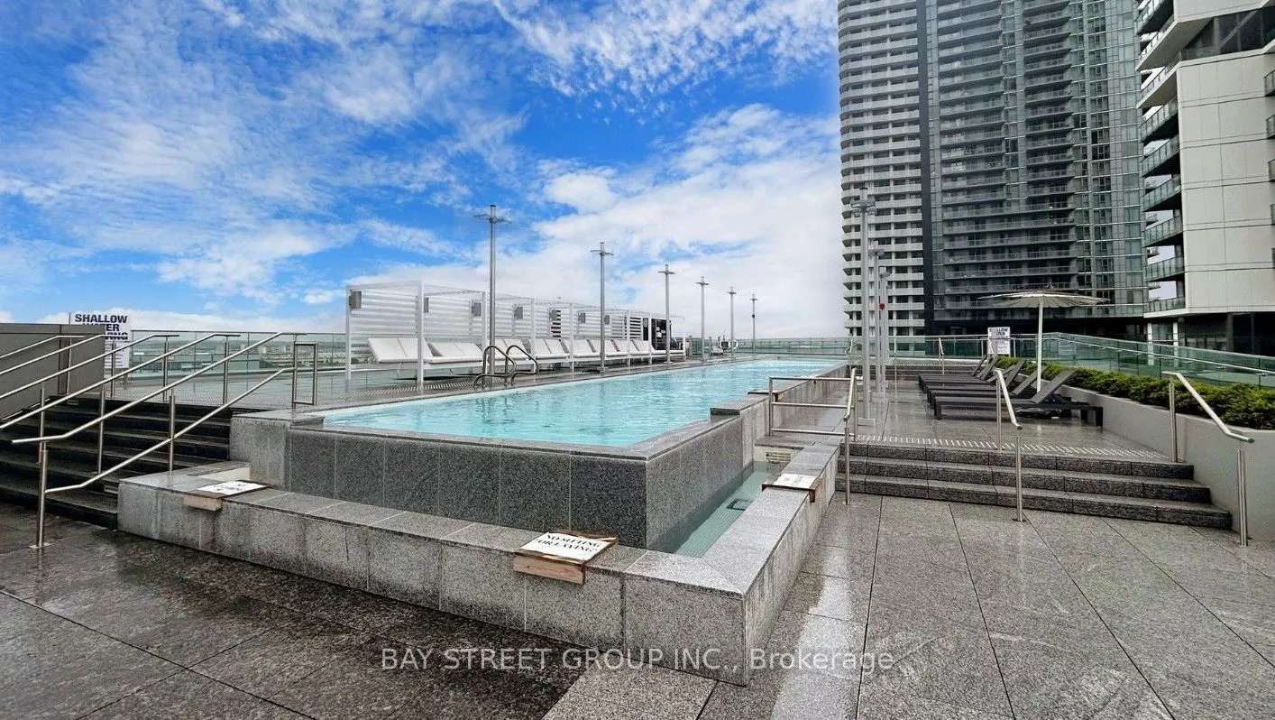 1000 Portage Parkway #3109