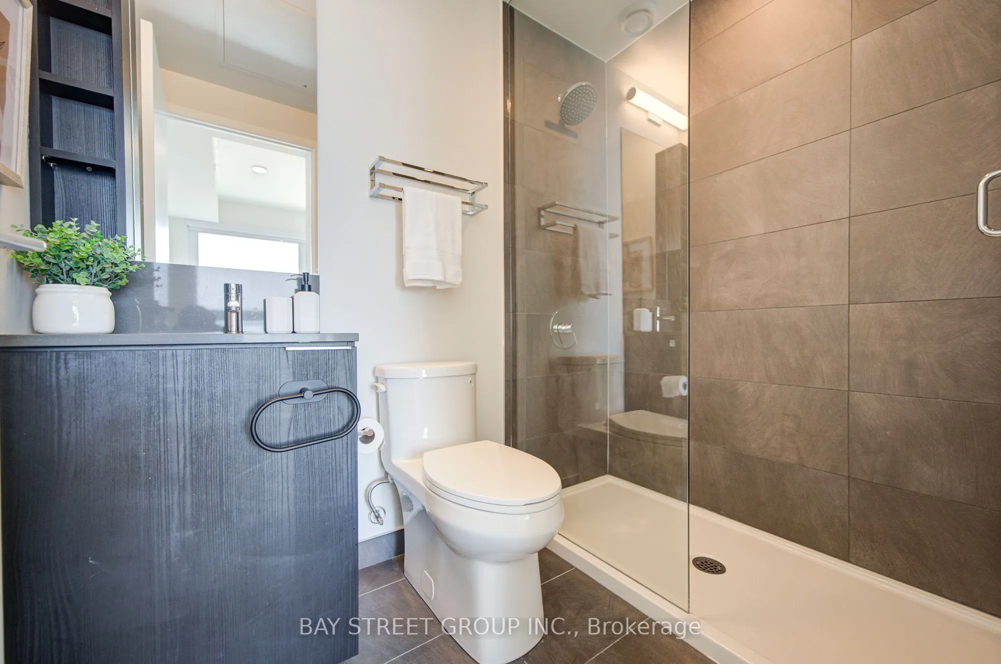 1000 Portage Parkway #3109