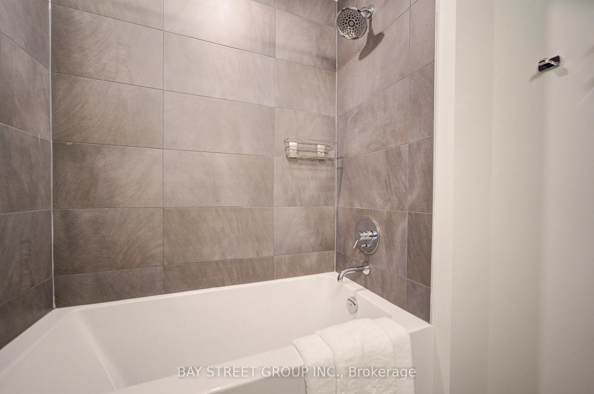 1000 Portage Parkway #3109