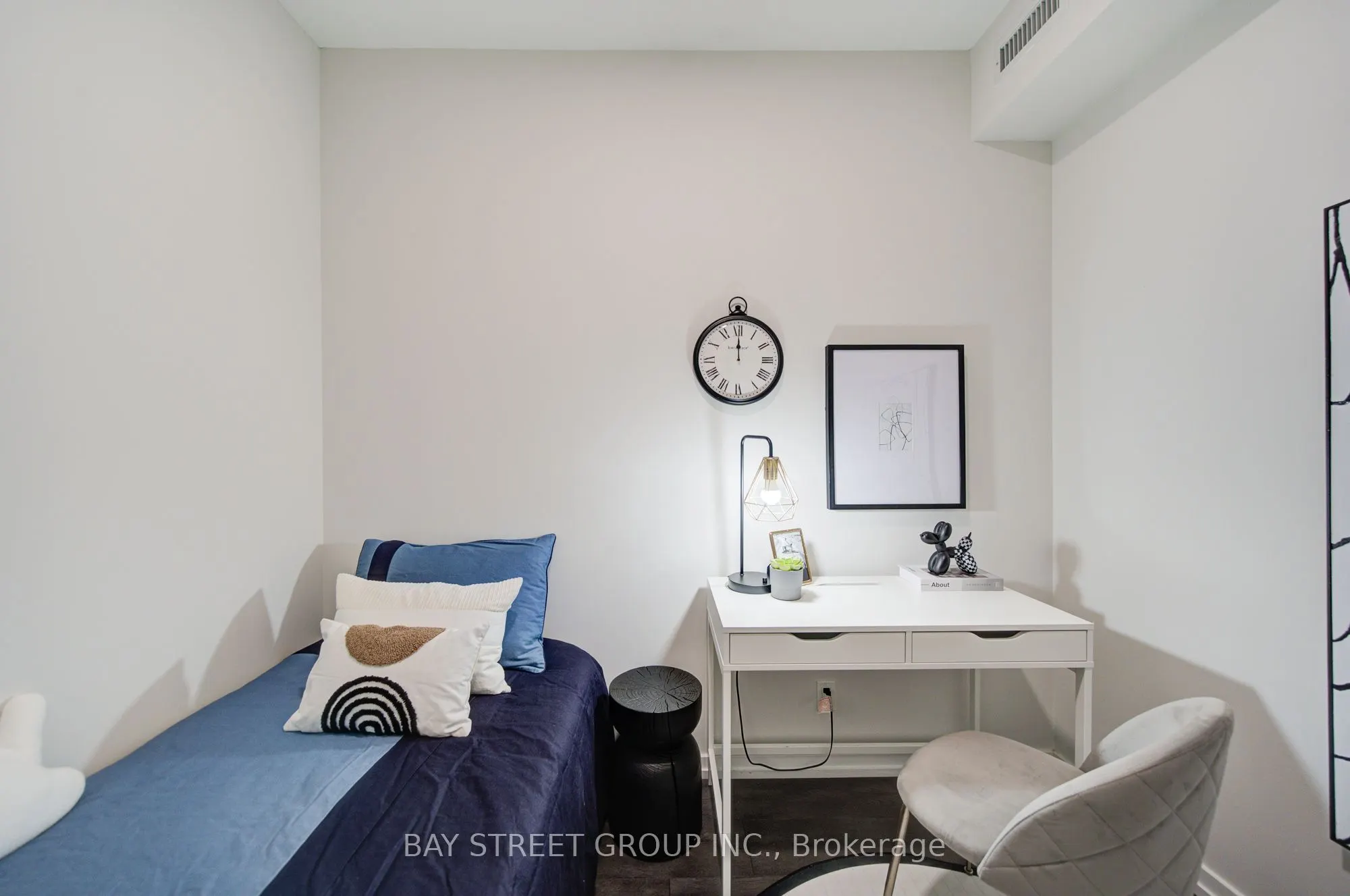 1000 Portage Parkway #3109