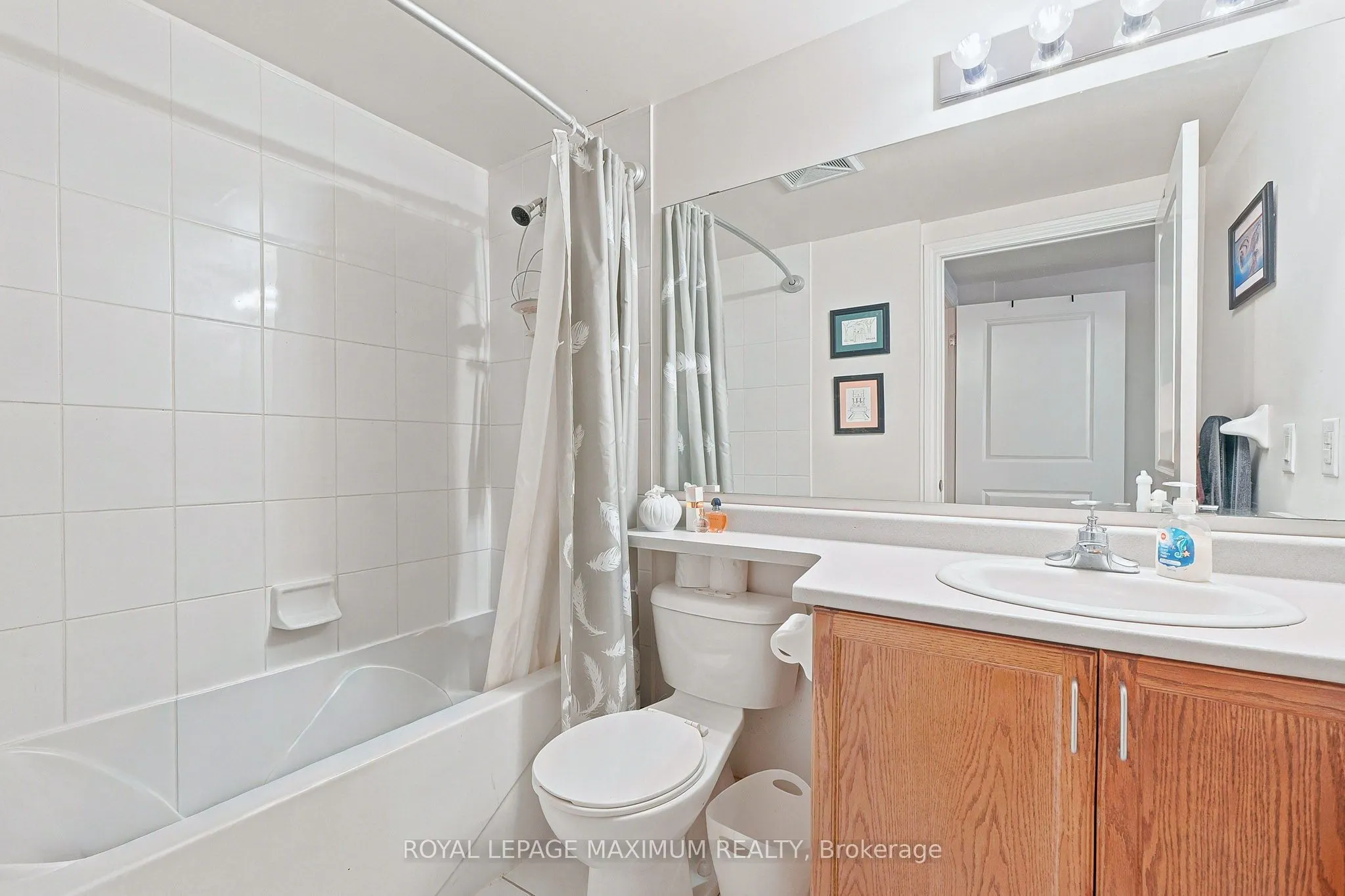 7730 Kipling Avenue #402