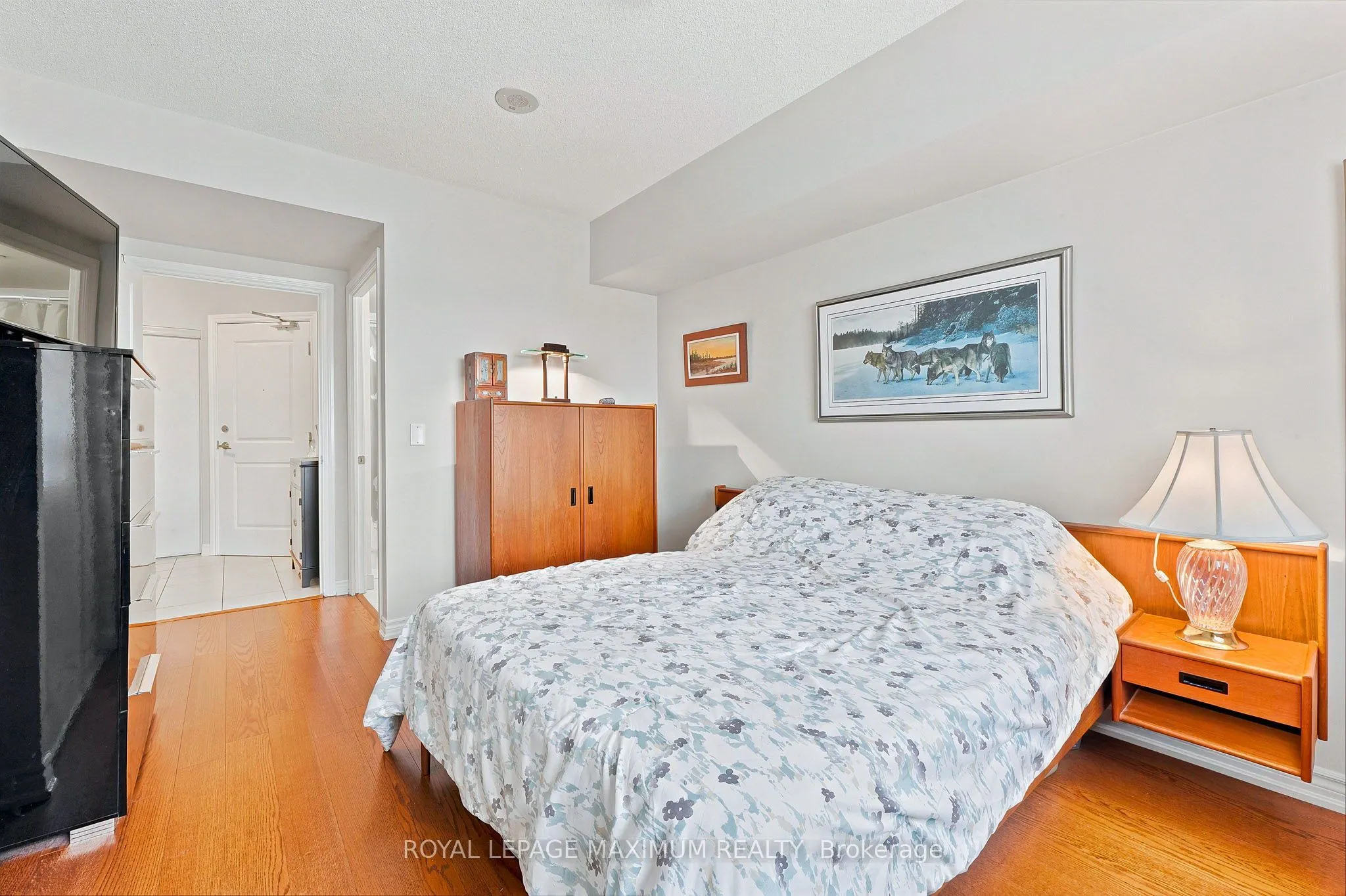 7730 Kipling Avenue #402