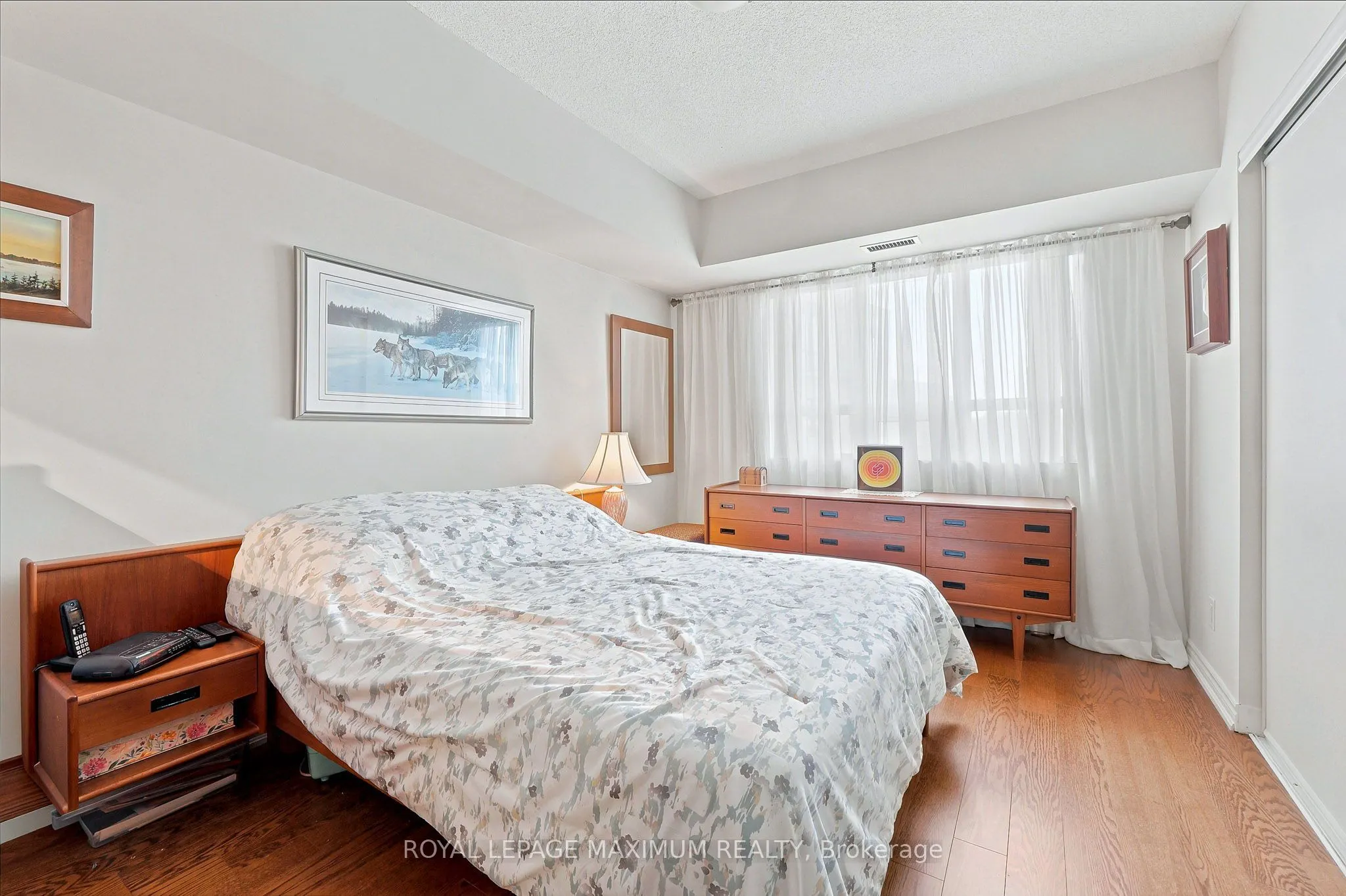 7730 Kipling Avenue #402