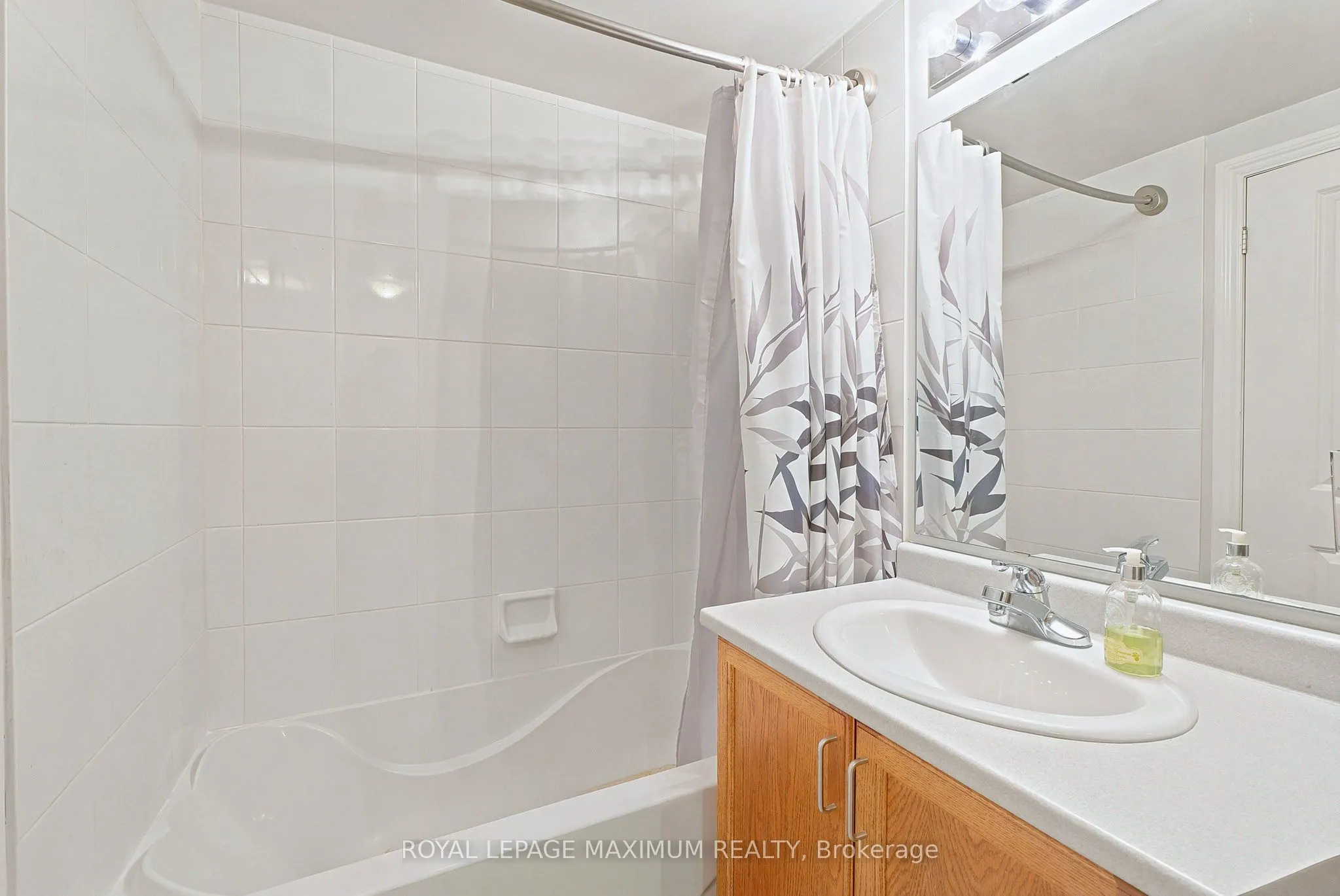 7730 Kipling Avenue #402