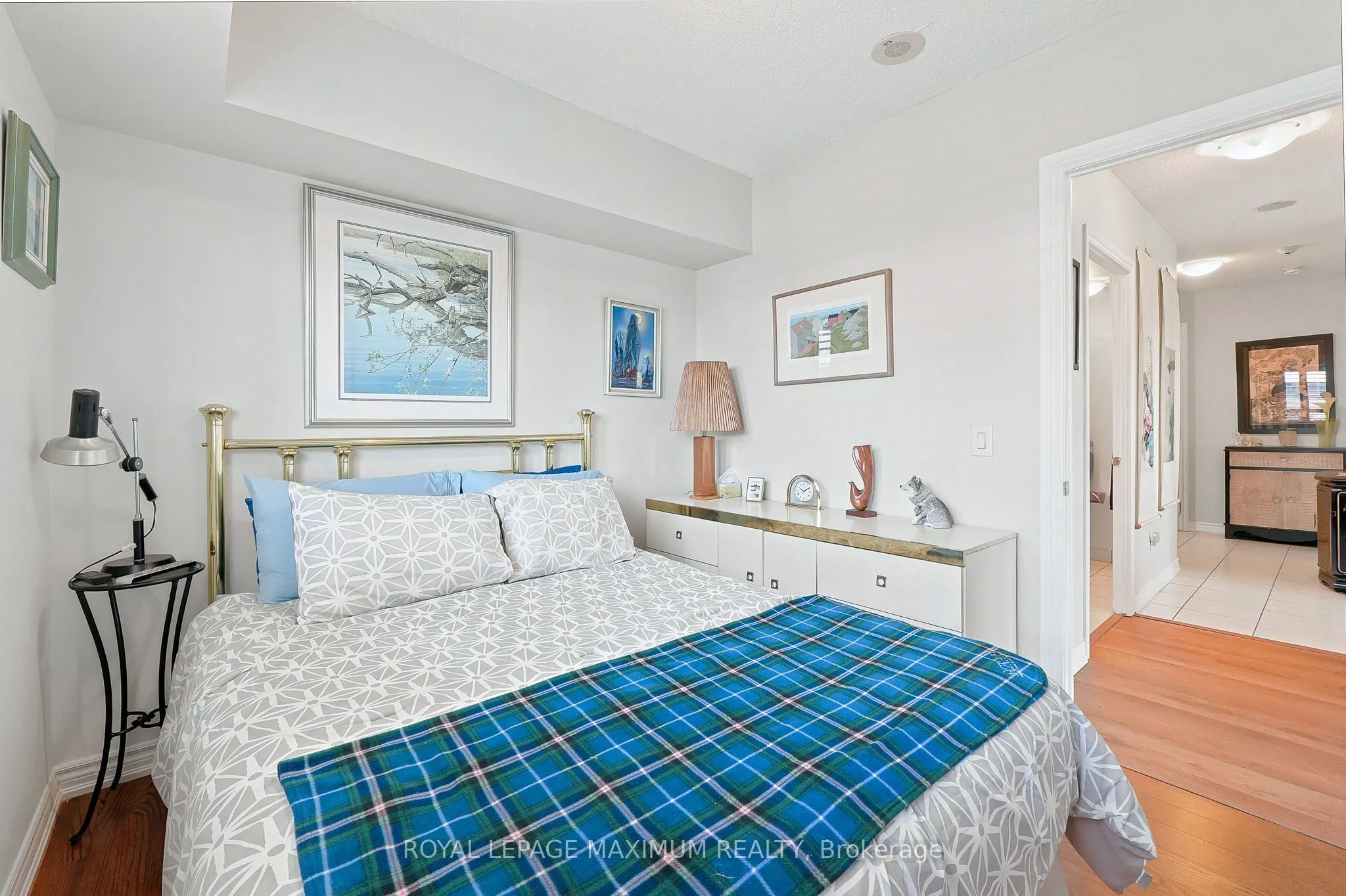 7730 Kipling Avenue #402