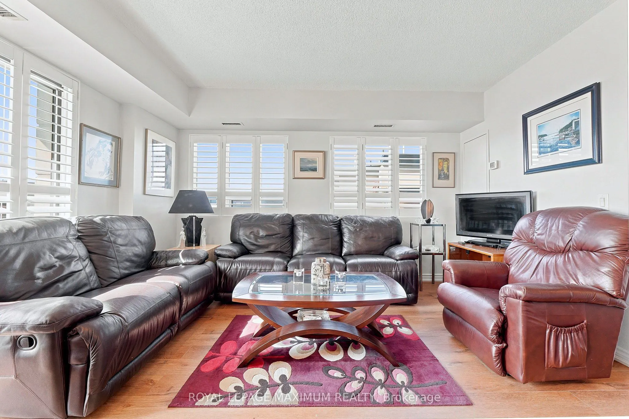 7730 Kipling Avenue #402