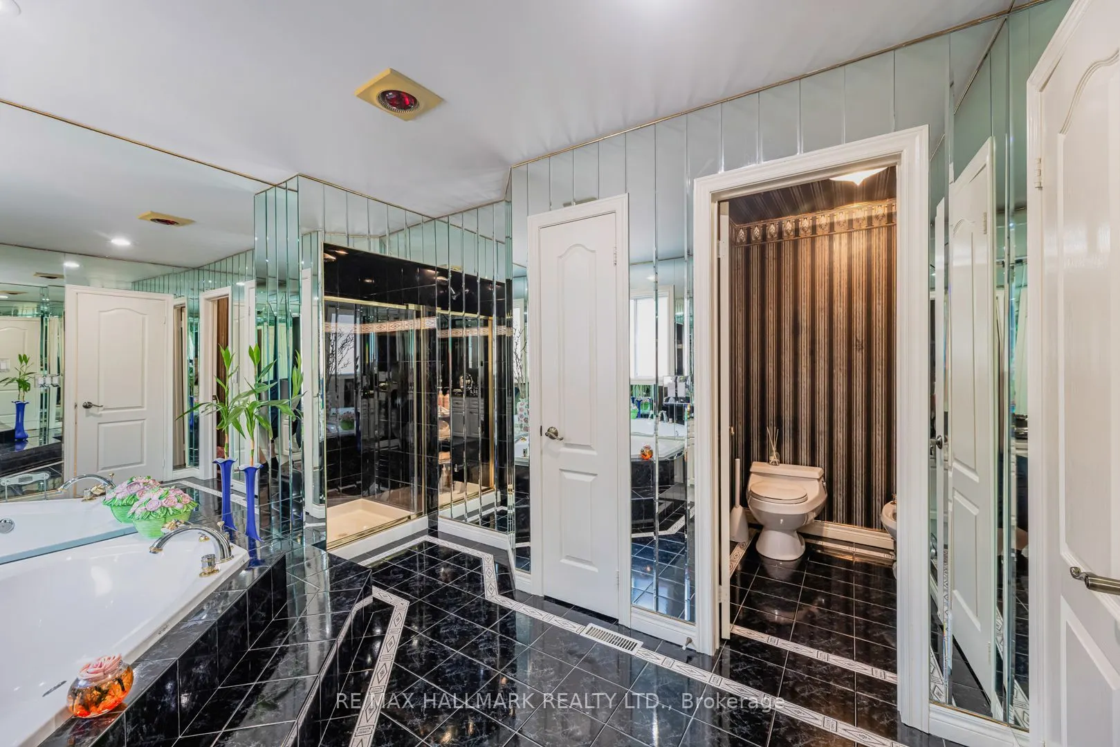 106 Larratt Lane