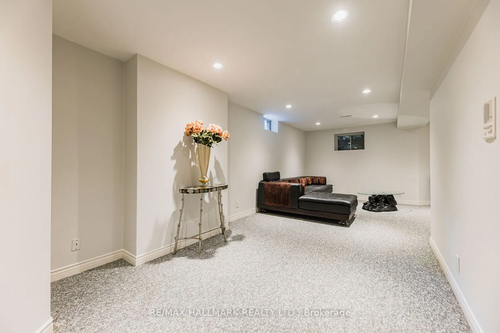 106 Larratt Lane