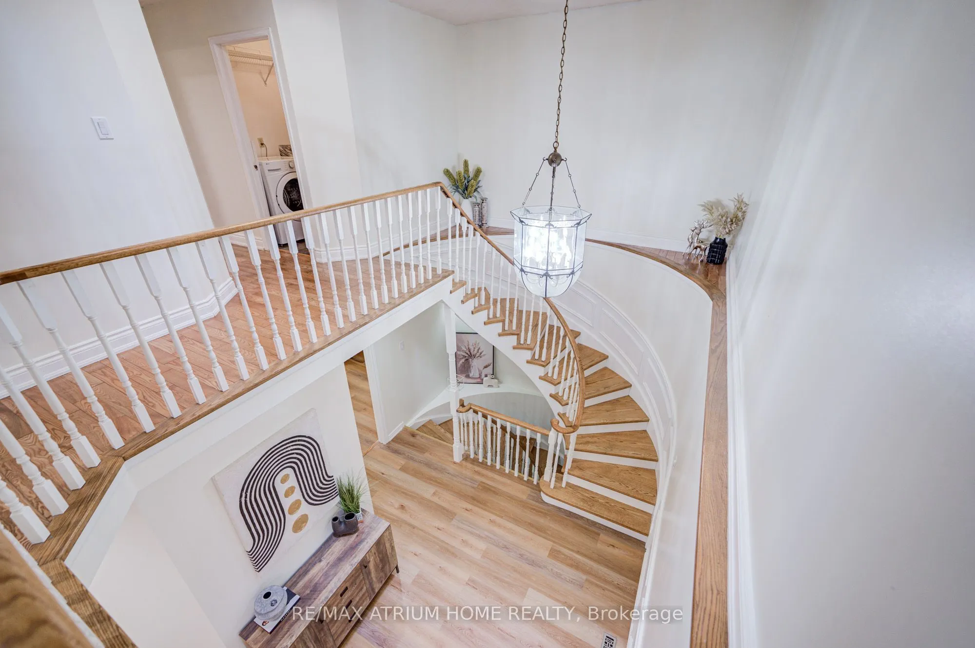 77 Rosedale Heights Drive