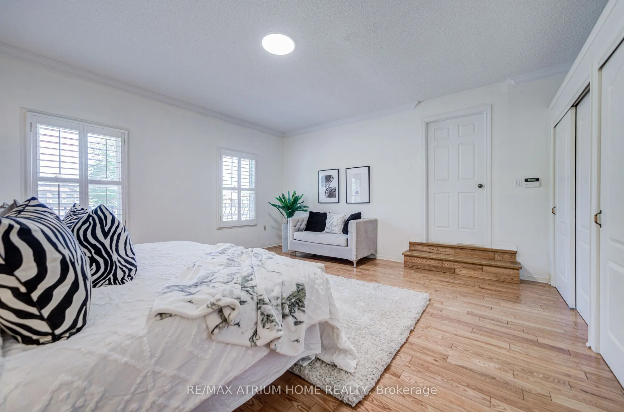 77 Rosedale Heights Drive