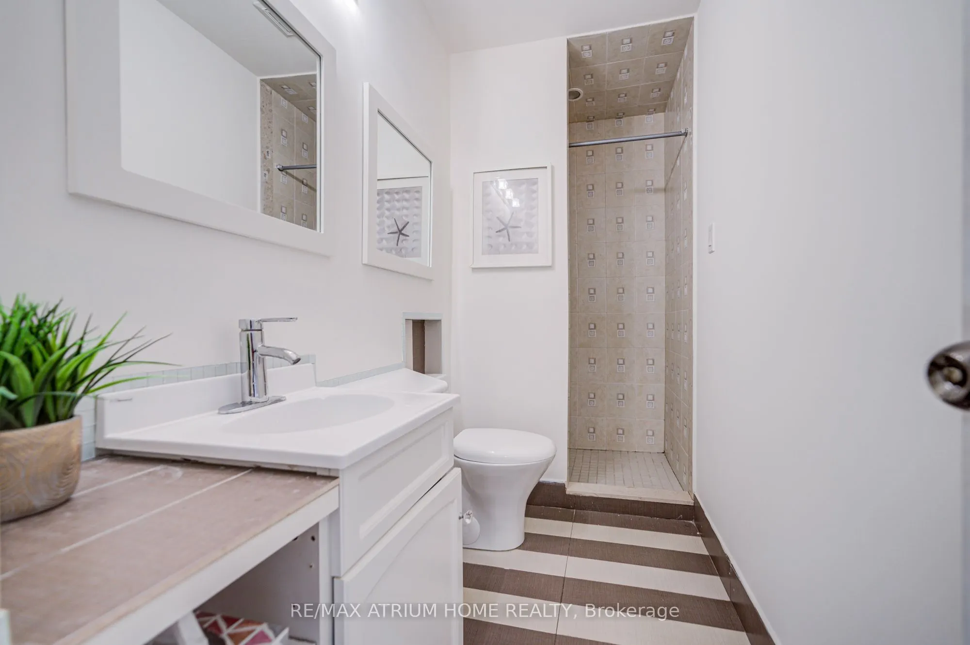77 Rosedale Heights Drive