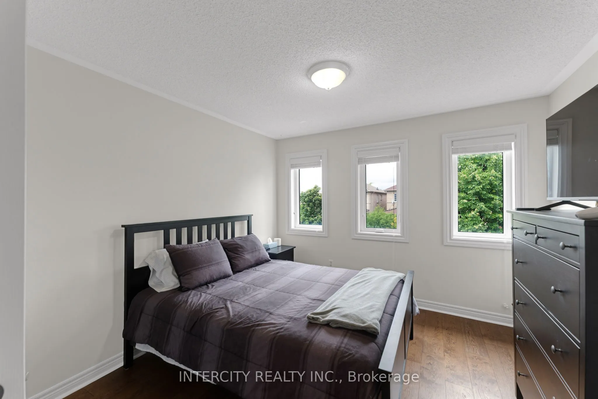 37 Redfinch Crescent