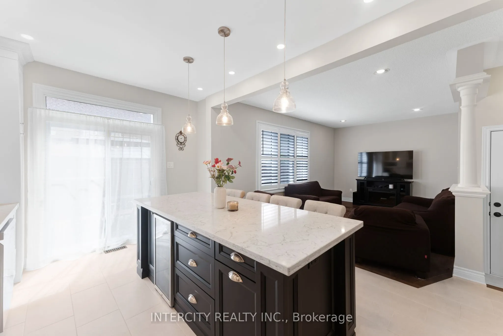 37 Redfinch Crescent