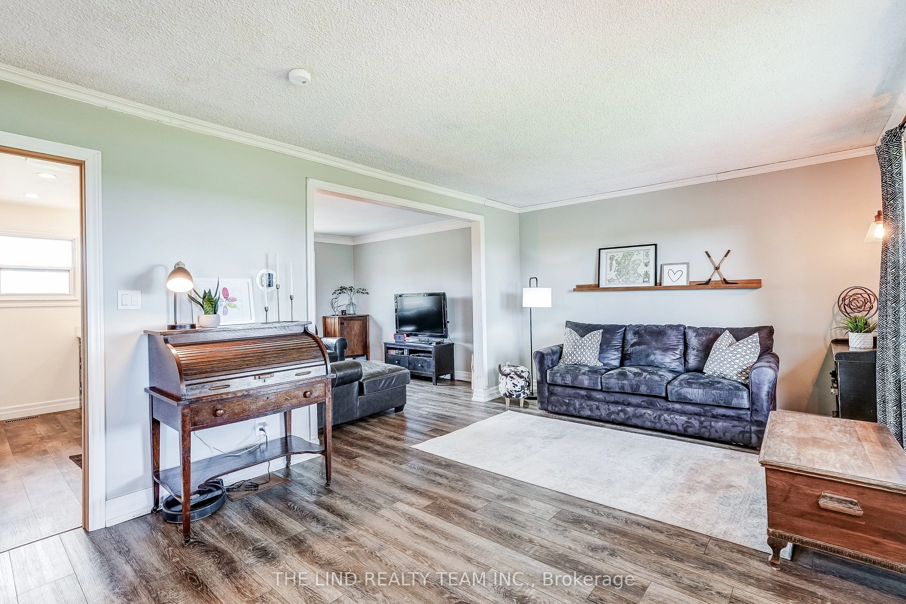 19505 Bathurst Street