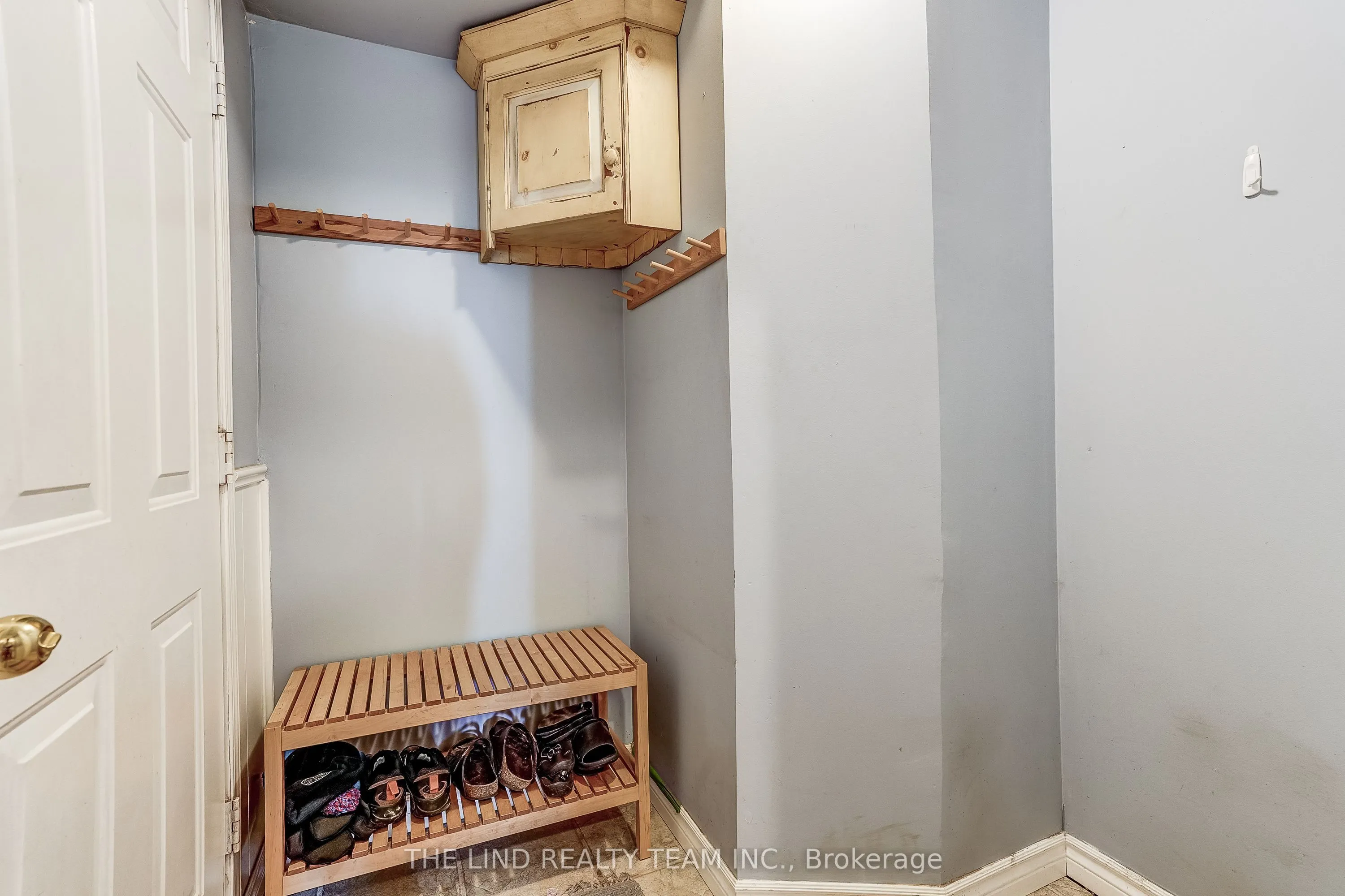 19505 Bathurst Street
