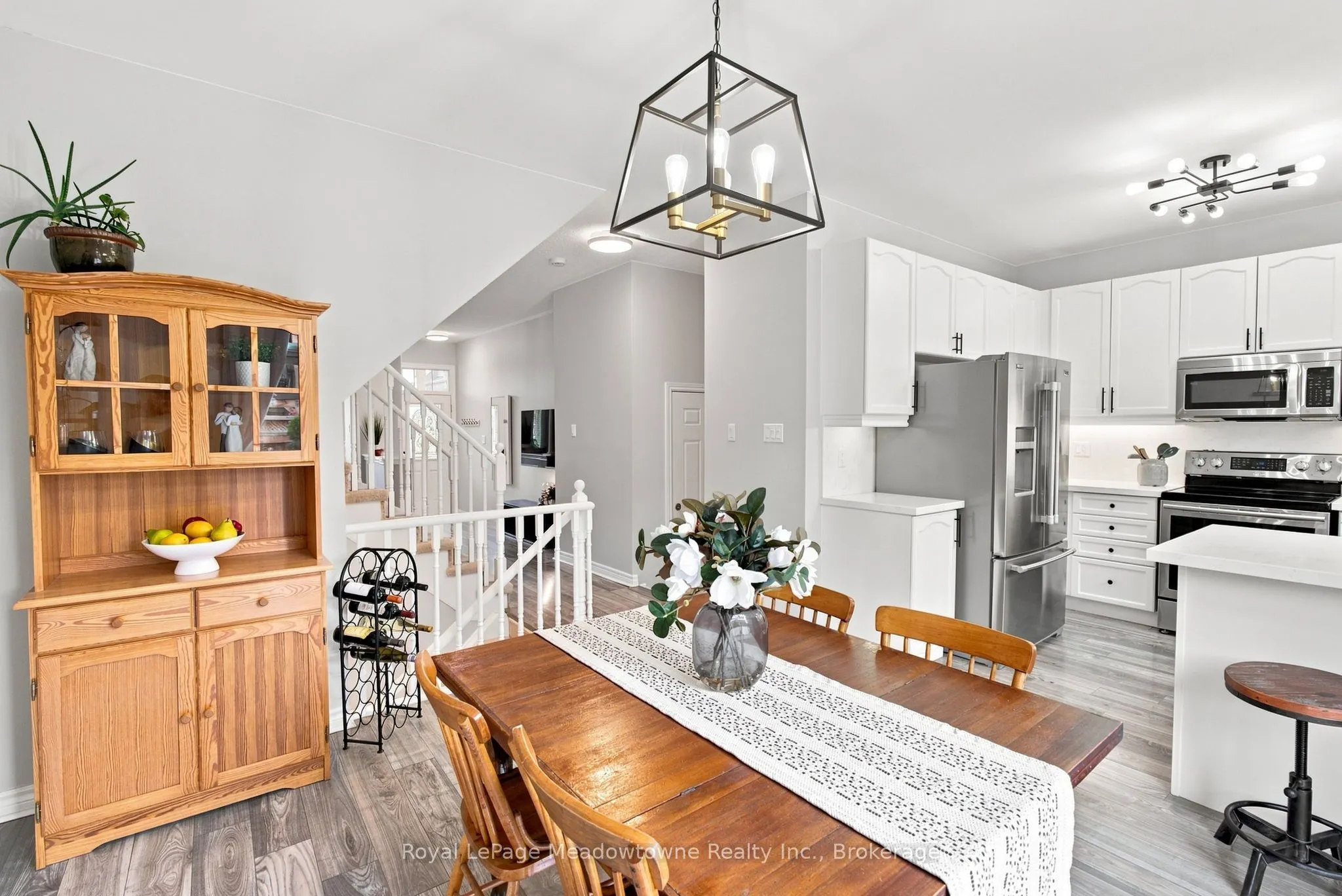 140 Laurendale Avenue