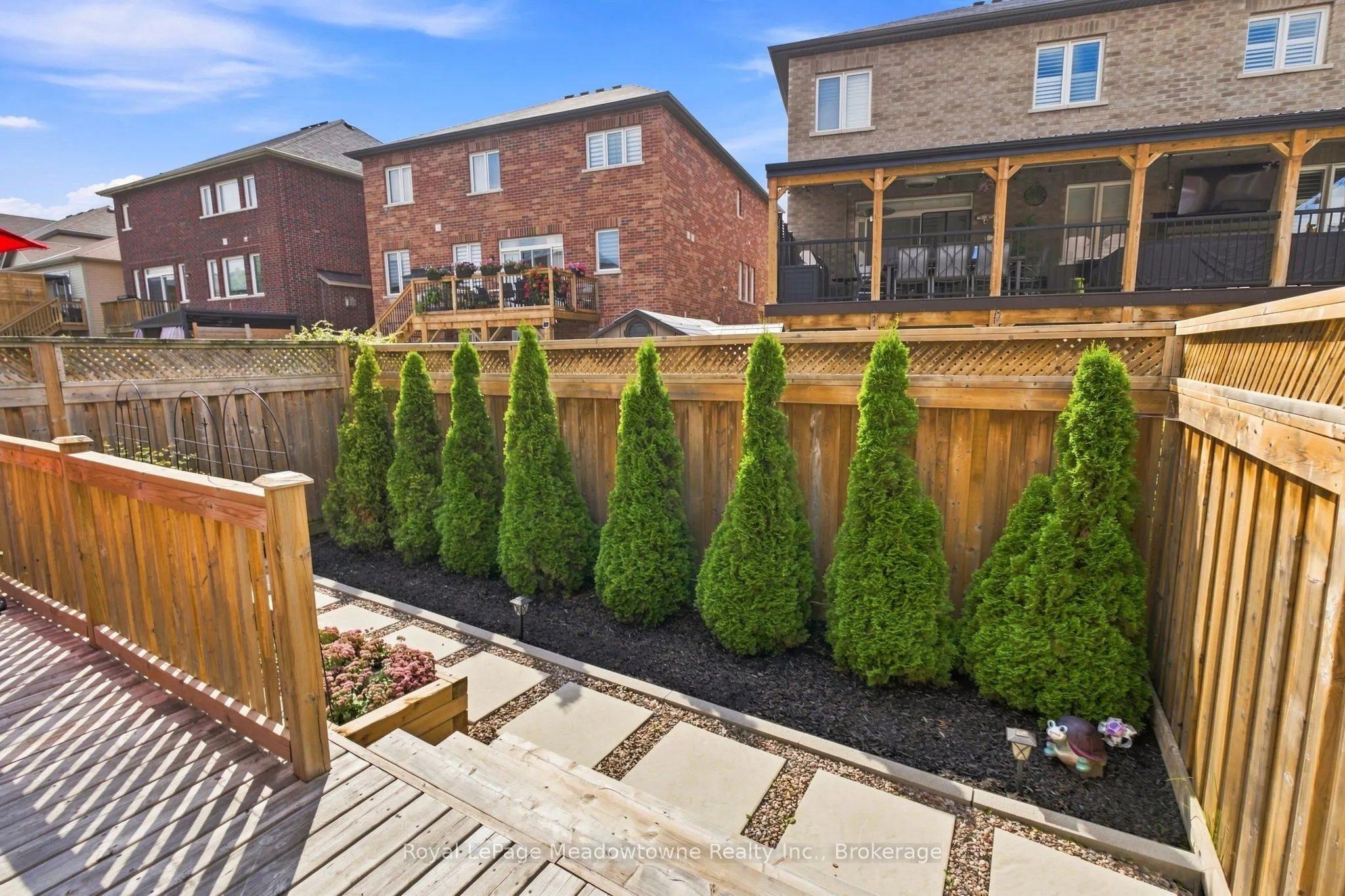 140 Laurendale Avenue