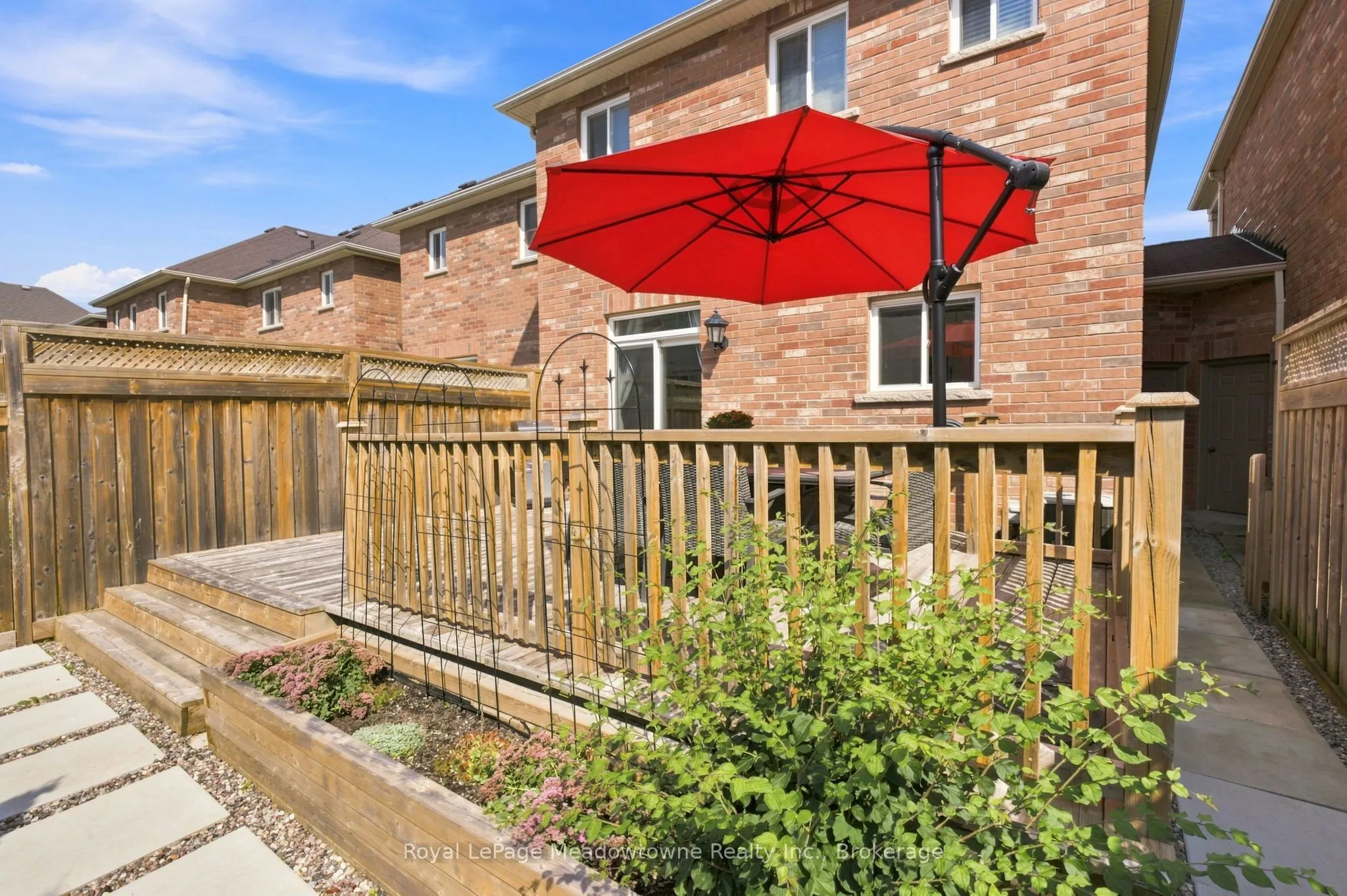 140 Laurendale Avenue