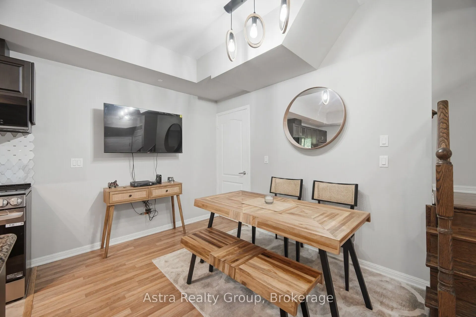 9589 Keele Street #106