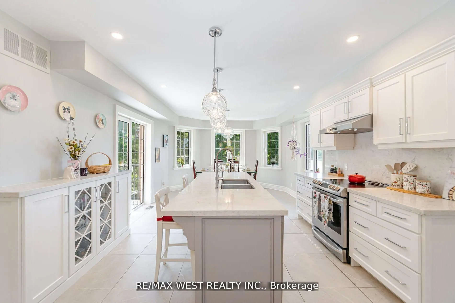 7 Stewart Crescent