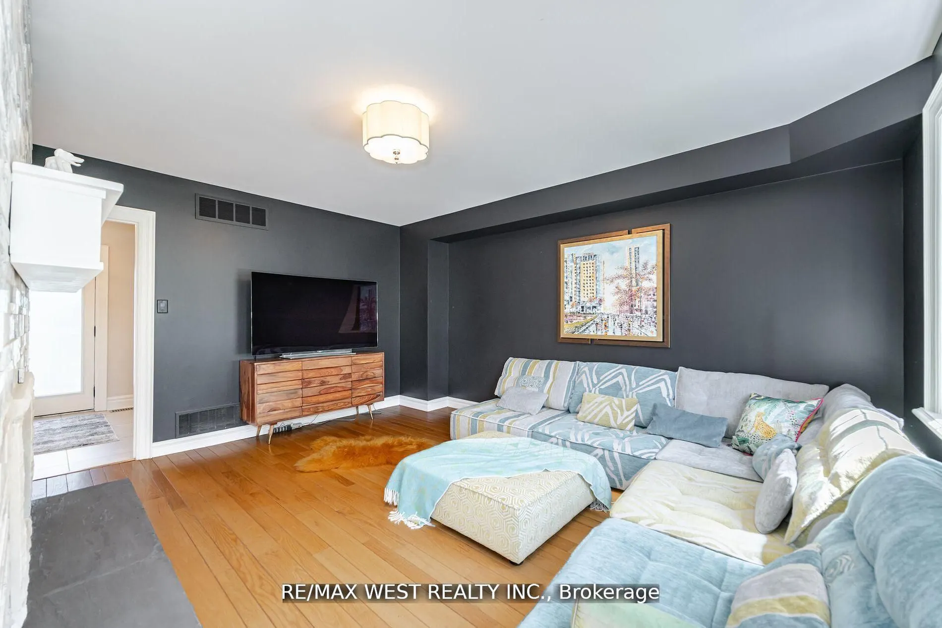 7 Stewart Crescent
