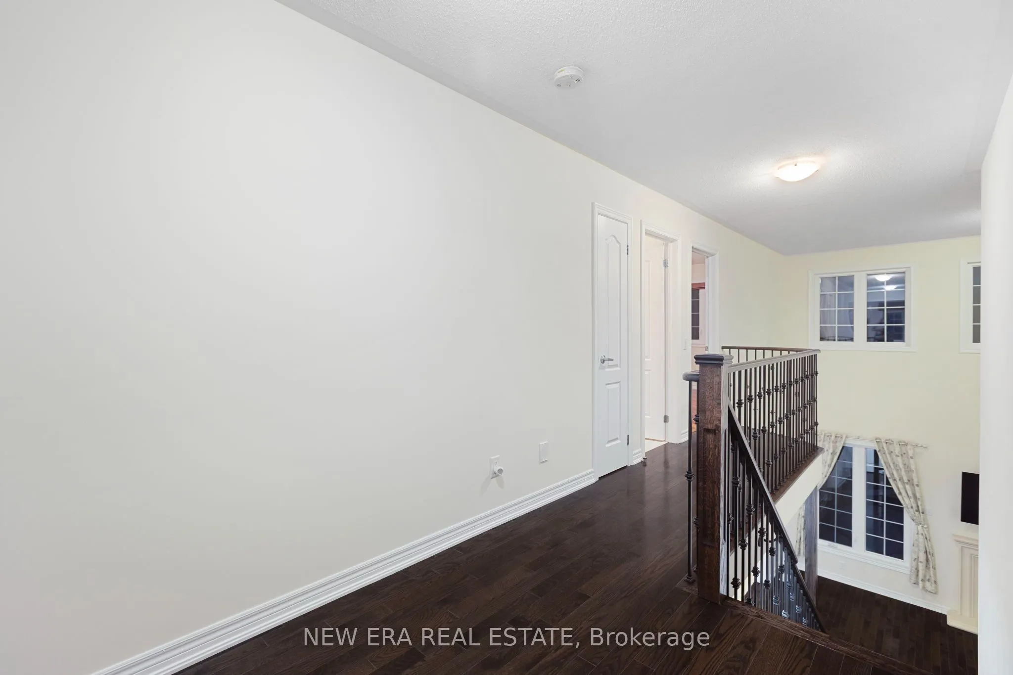2 Lady Valentina Avenue