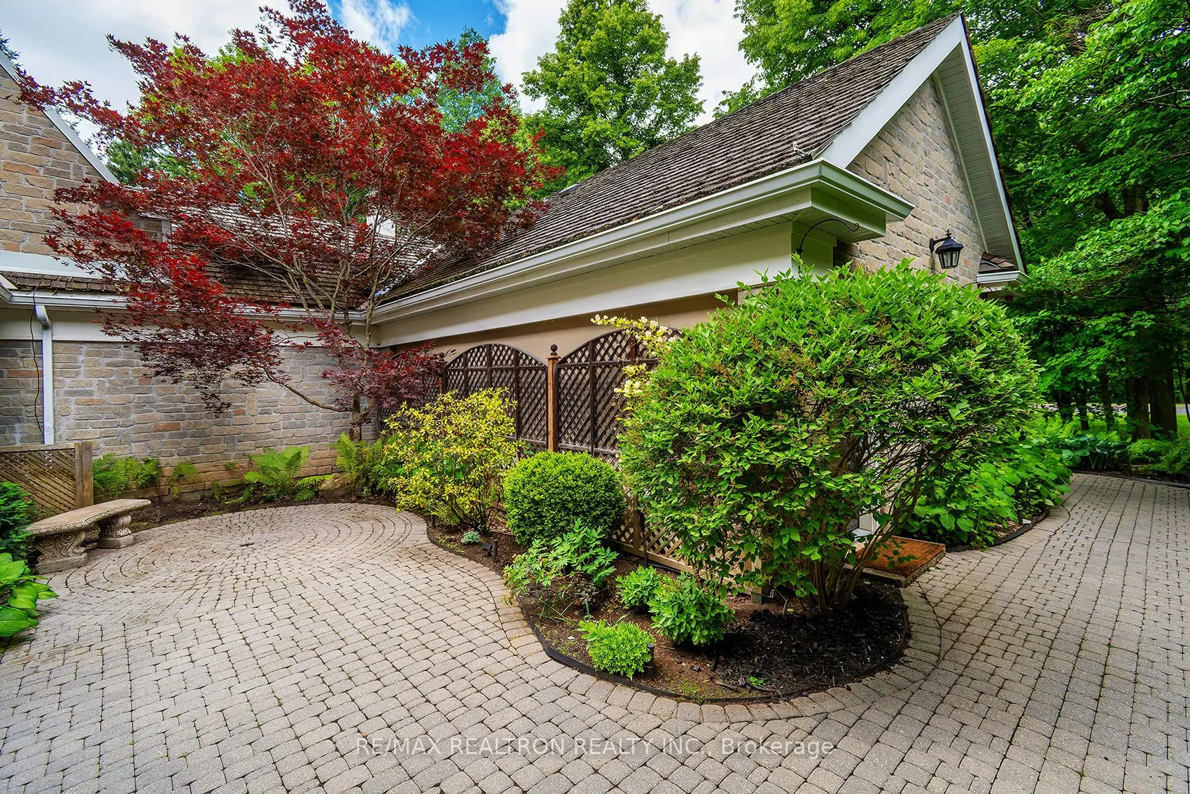 462 Beacon Hall Drive #29
