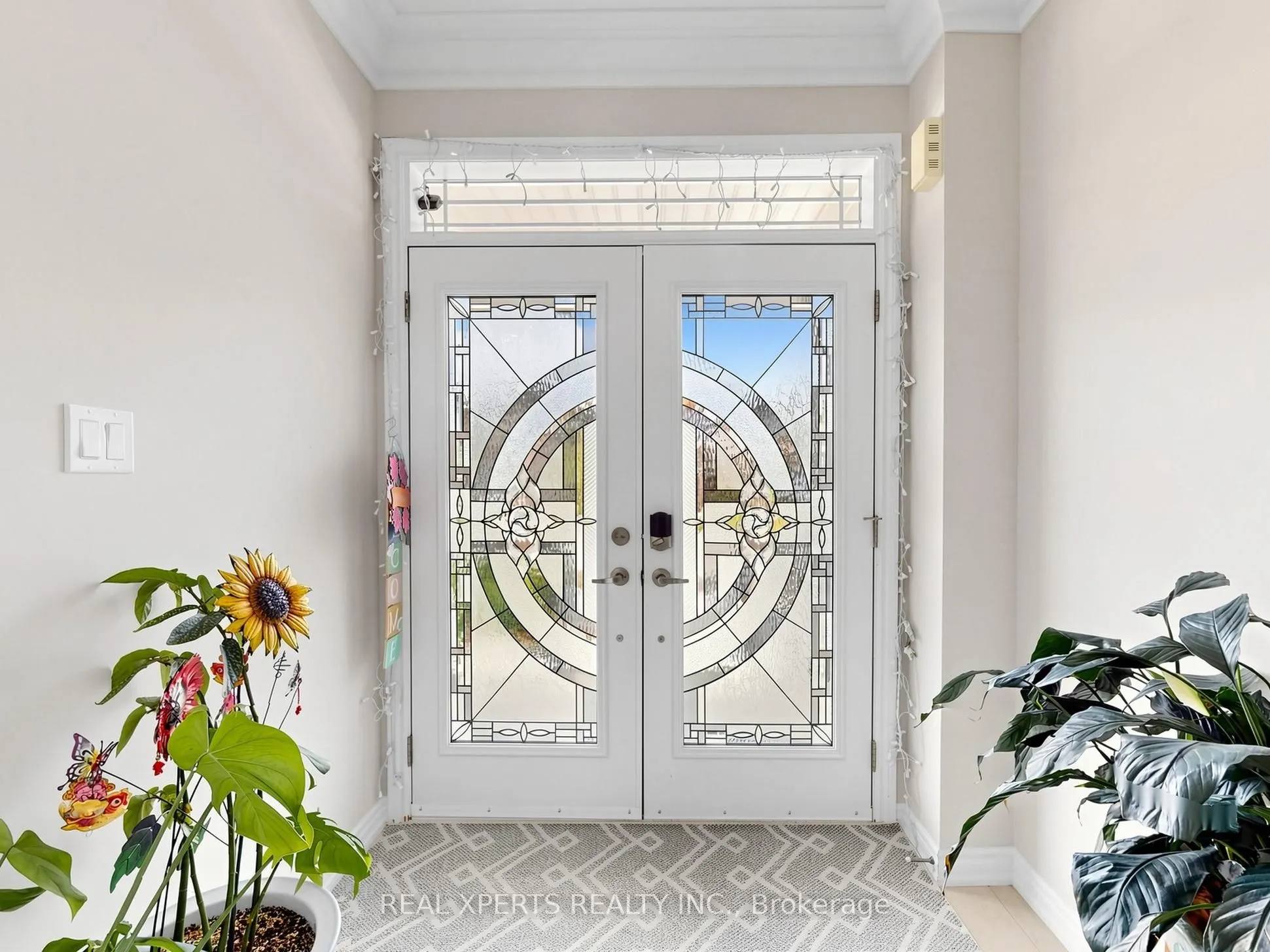 100 Sutherland Avenue