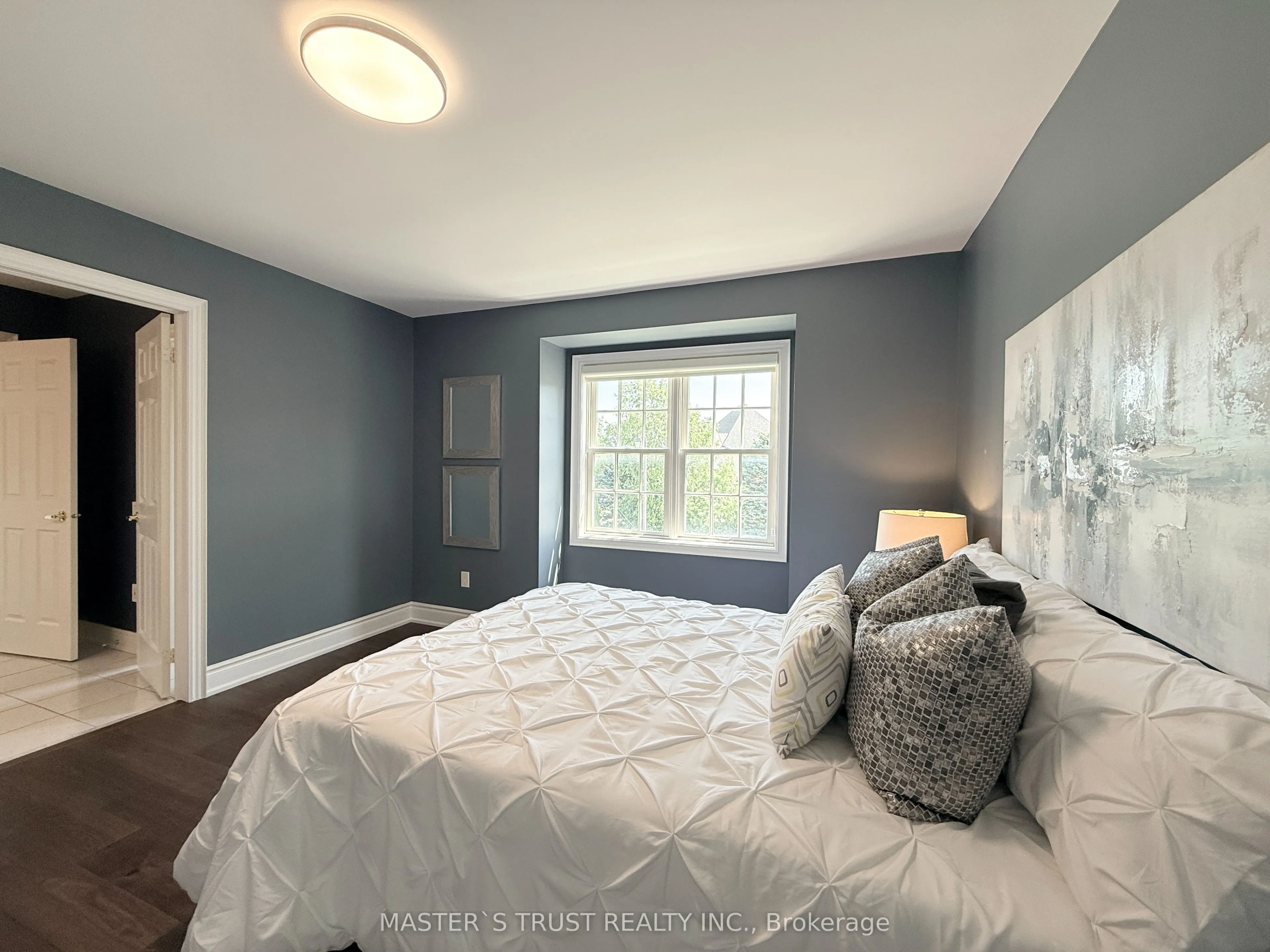 122 Angus Glen Boulevard