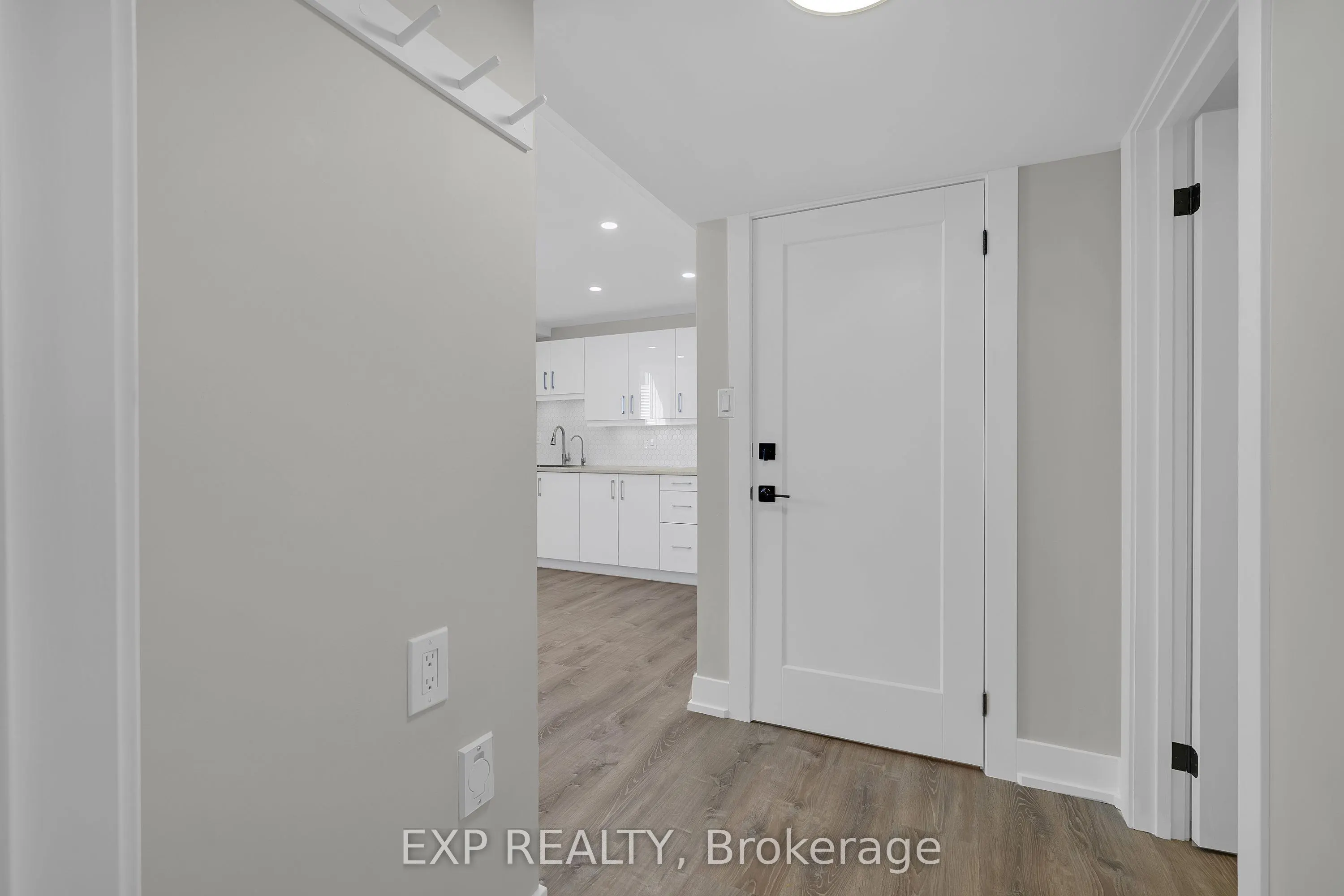 25 La Cassandra Drive