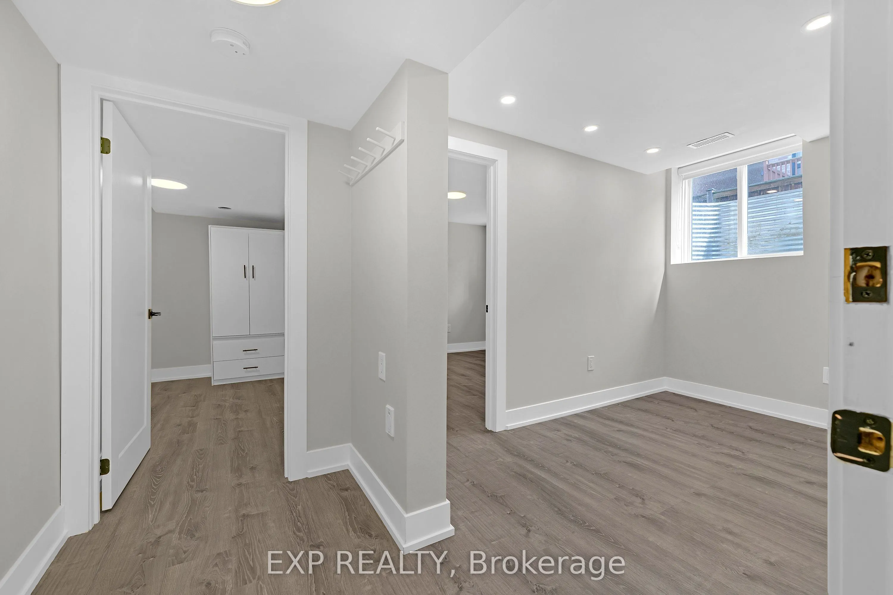 25 La Cassandra Drive