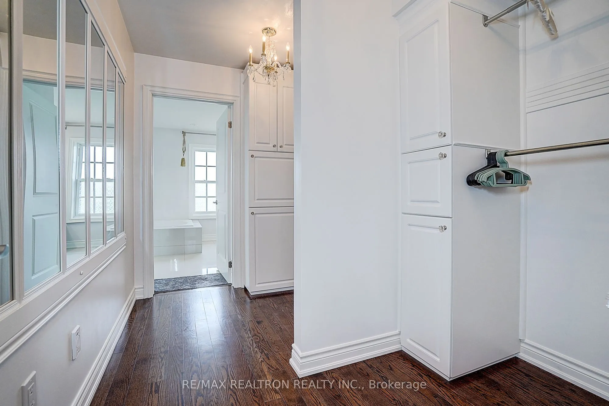 10060 Keele Street #11