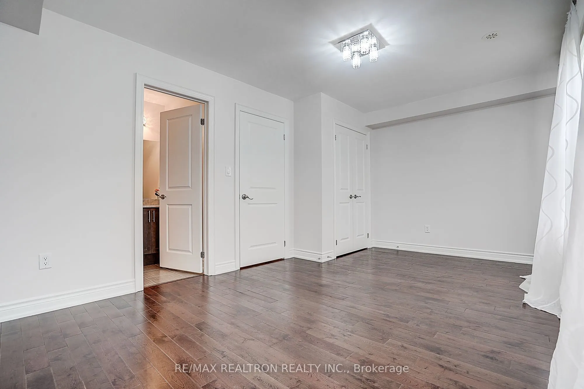 10060 Keele Street #11