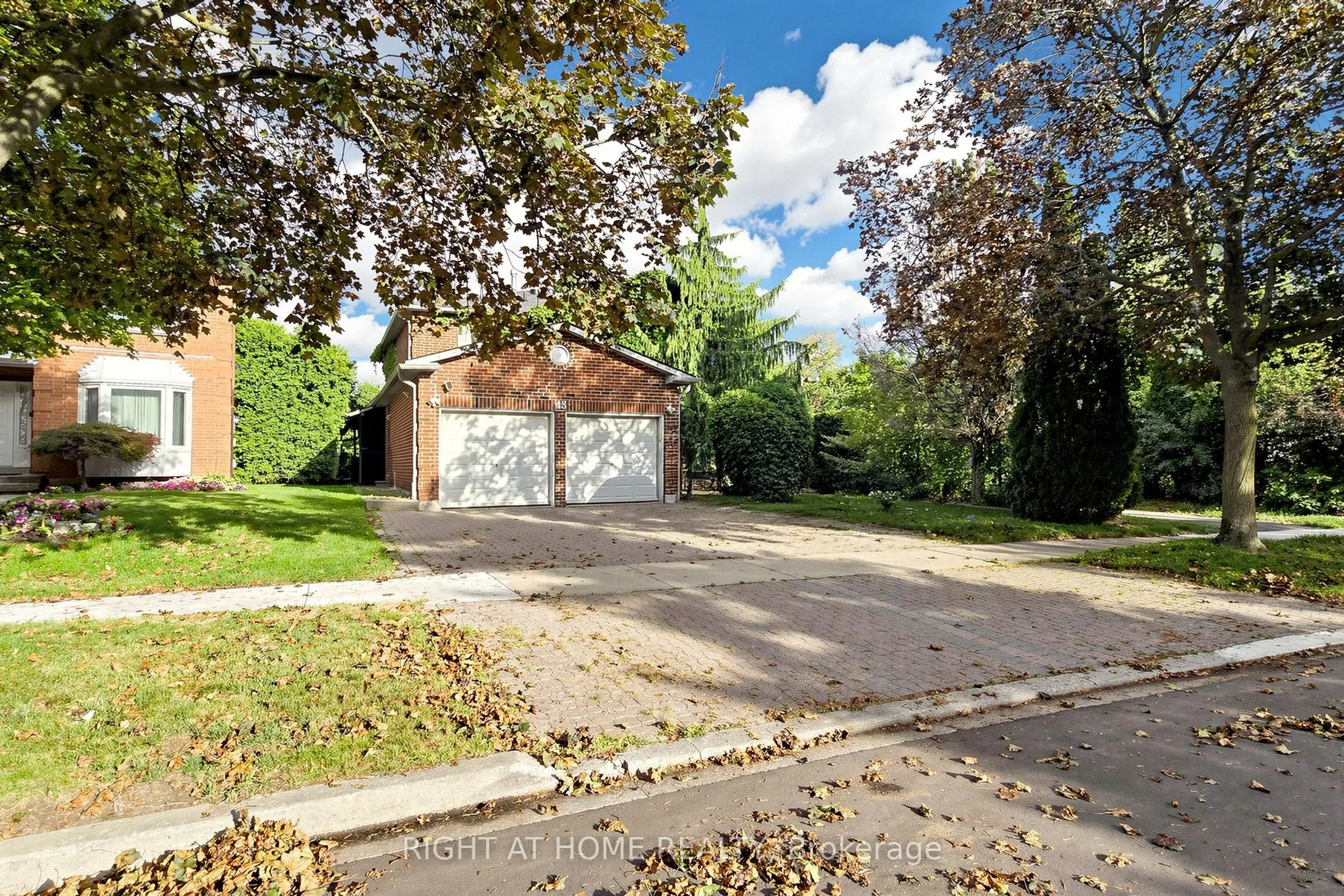 43 Topham Crescent
