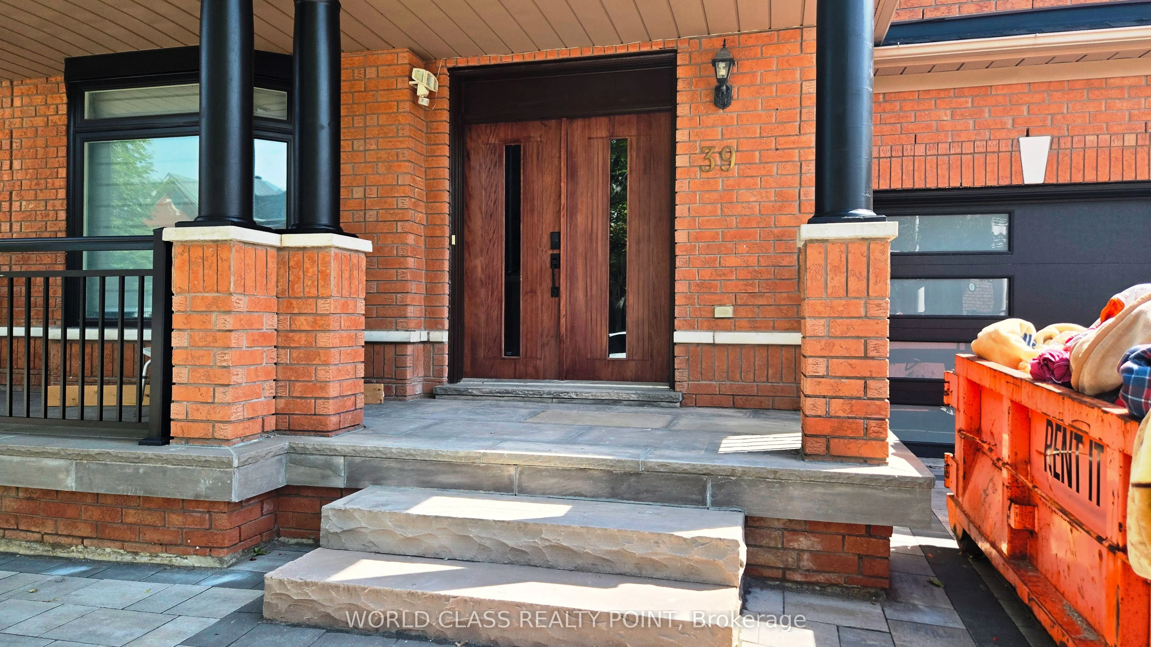 39 Tremblay Avenue