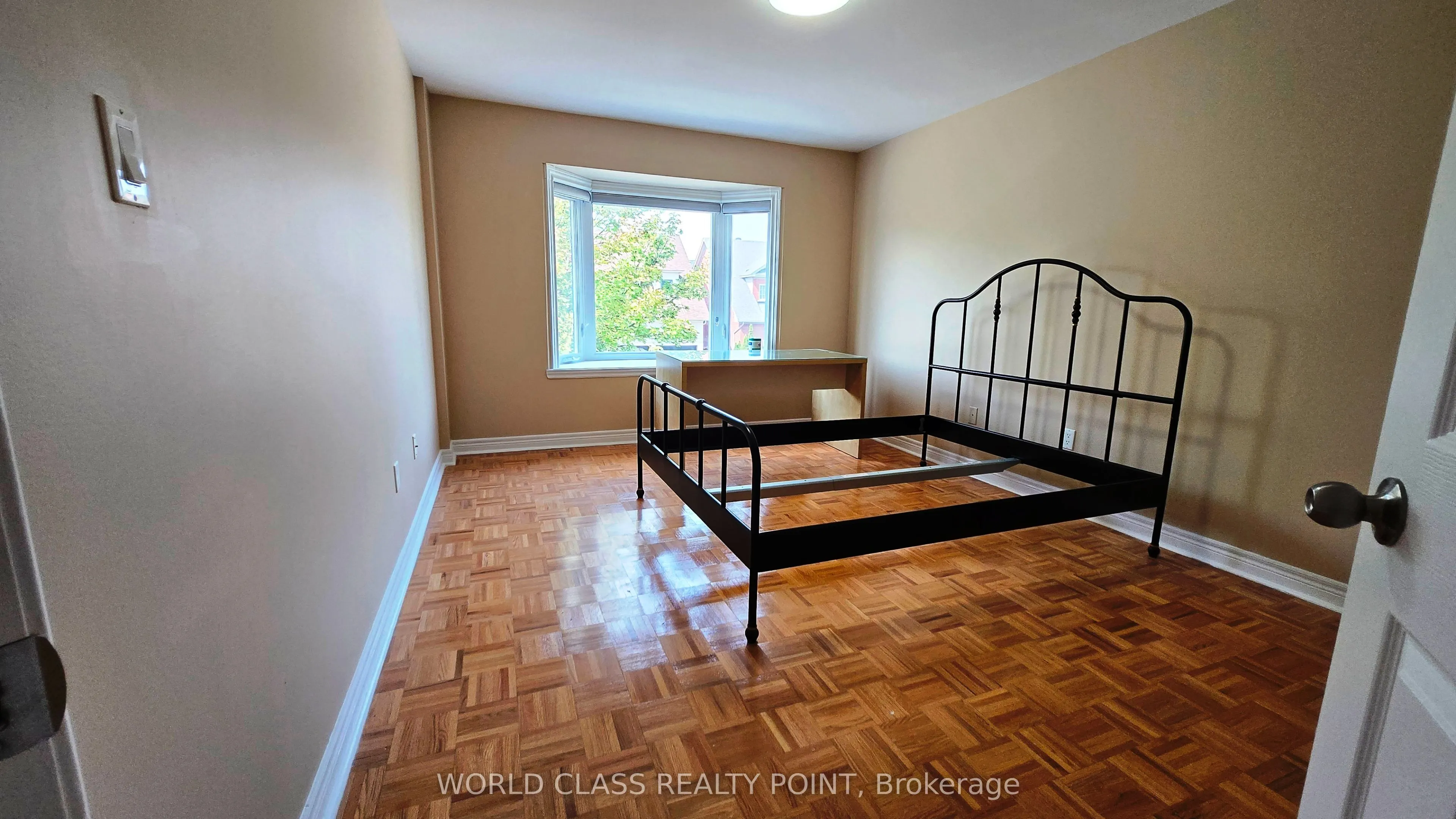39 Tremblay Avenue